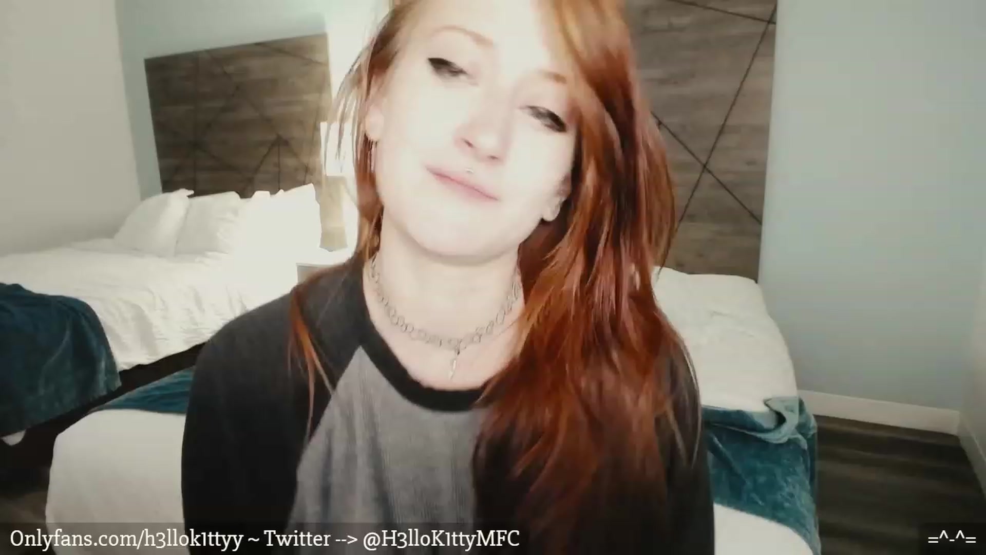 Gallery image thumbnail from H3llok1tty's myfreecams stream on, 02/08/2023, 07:52 image 6 of 20