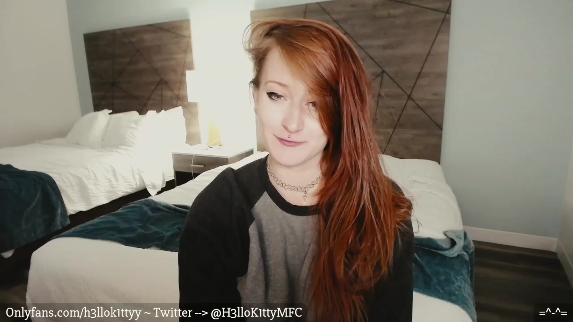 Gallery image thumbnail from H3llok1tty's myfreecams stream on, 02/08/2023, 07:52 image 8 of 20