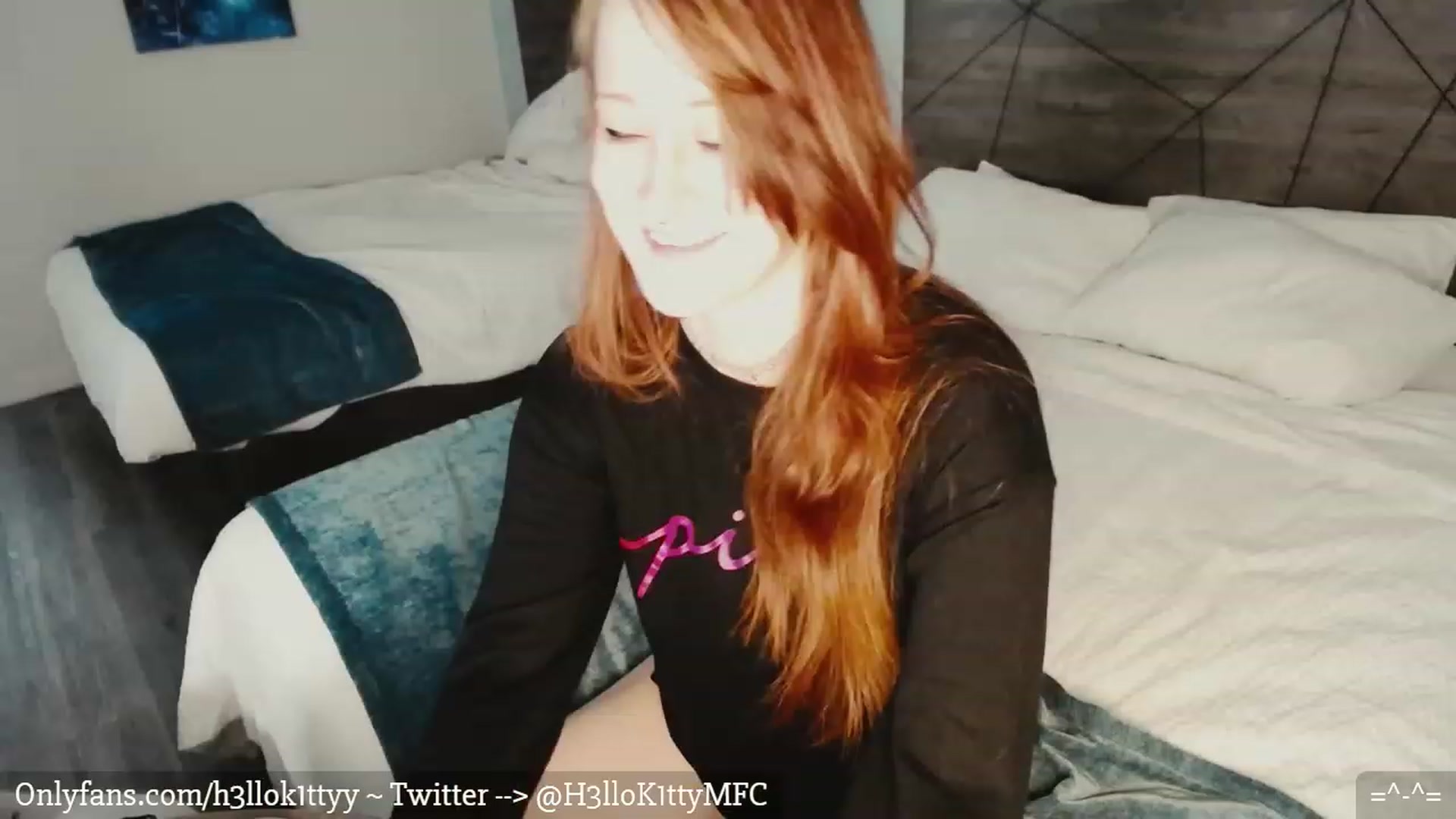 Gallery image thumbnail from H3llok1tty's myfreecams stream on, 02/11/2023, 23:58 image 7 of 20