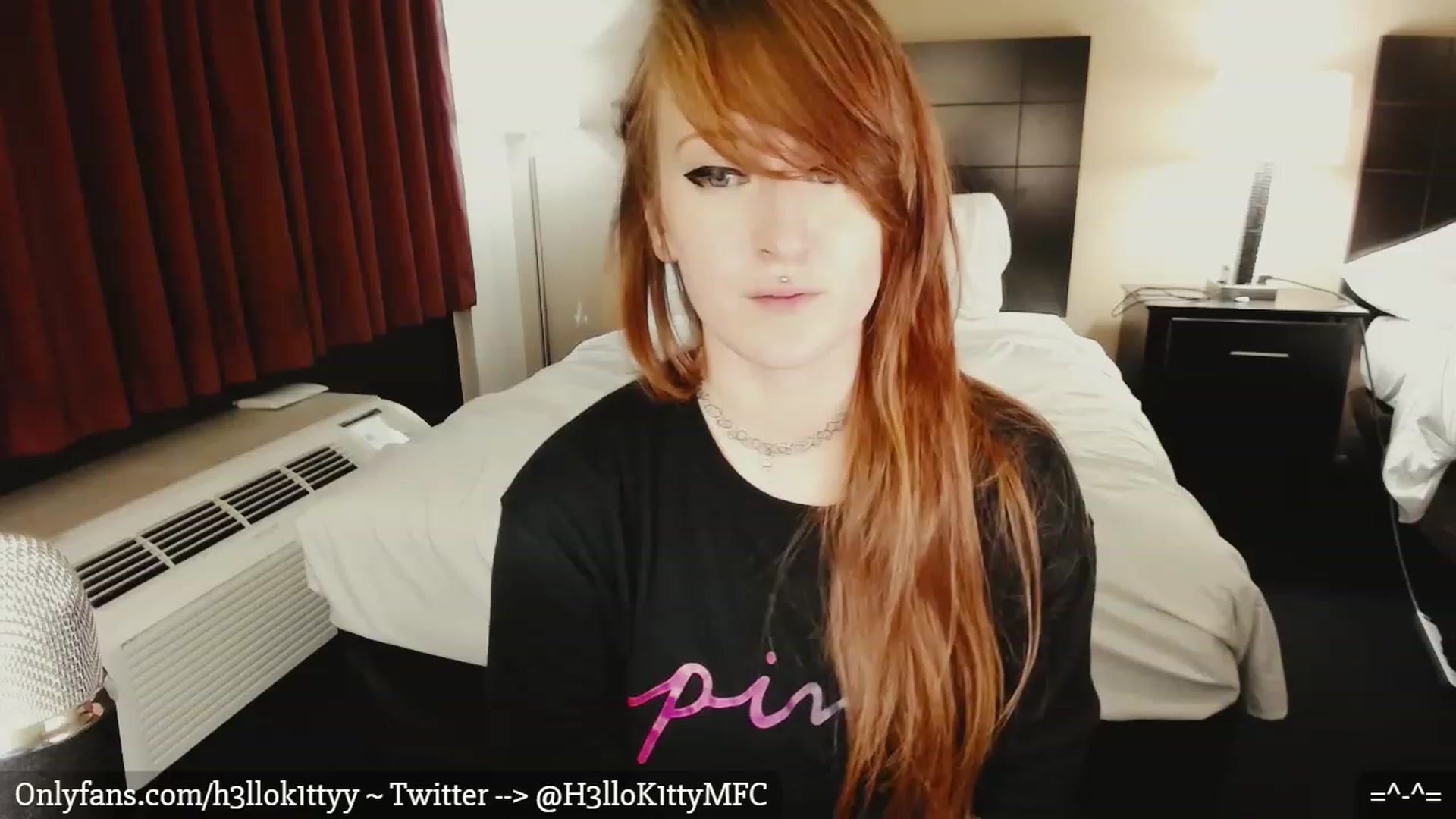 Gallery image thumbnail from H3llok1tty's myfreecams stream on, 02/19/2023, 09:01 image 19 of 20
