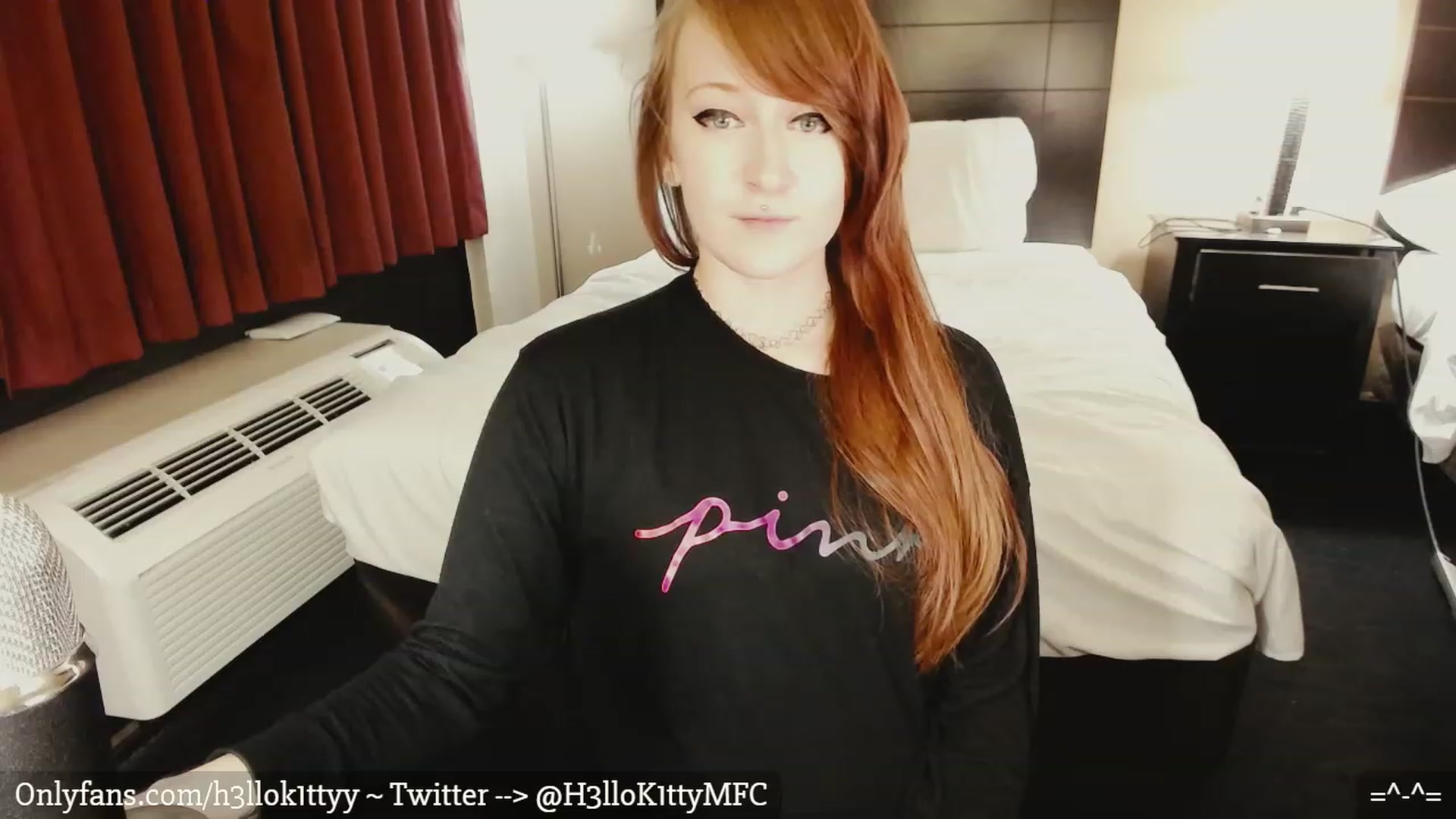 Gallery image thumbnail from H3llok1tty's myfreecams stream on, 02/19/2023, 09:01 image 12 of 20