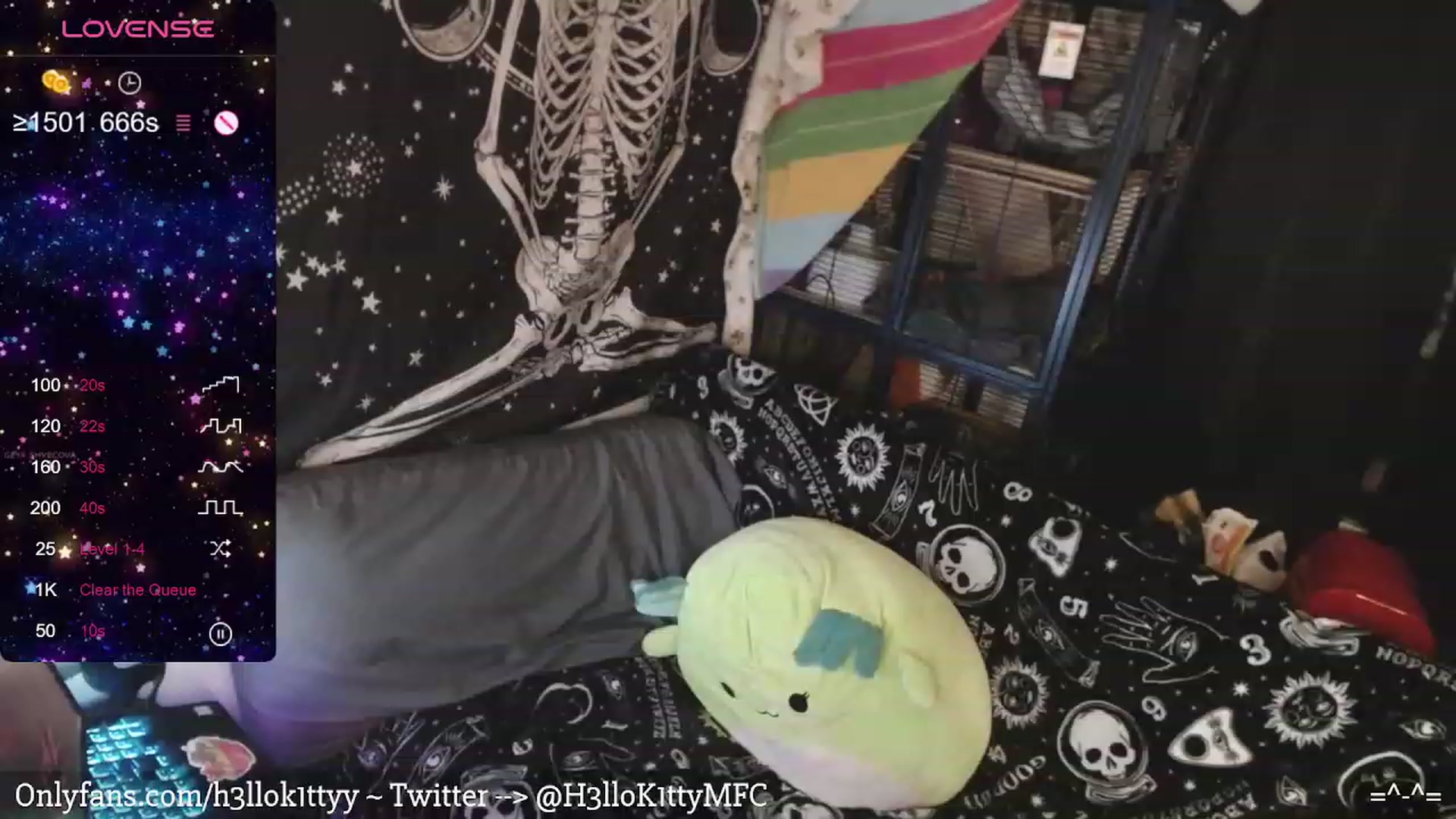 Gallery image thumbnail from H3llok1tty's myfreecams stream on, 01/25/2024, 11:07 image 10 of 20