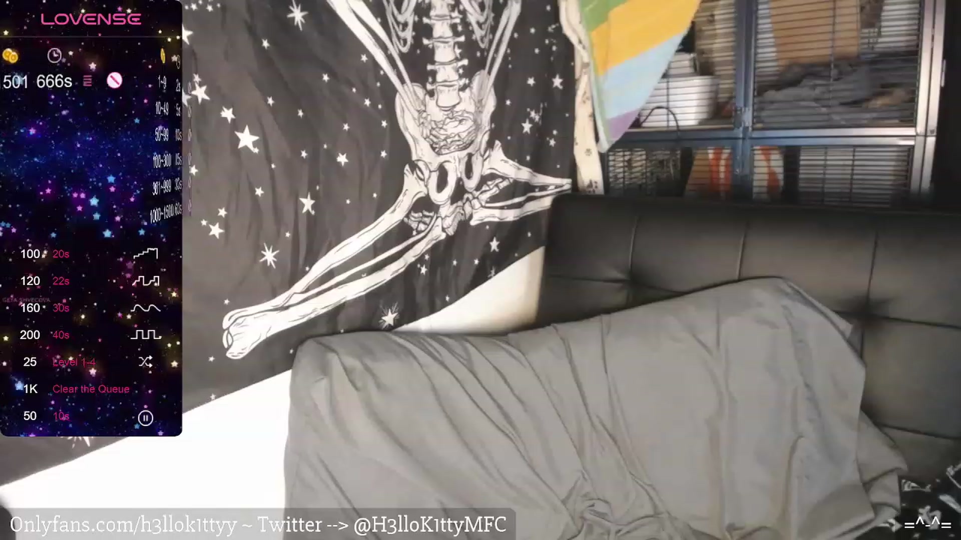 Gallery image thumbnail from H3llok1tty's myfreecams stream on, 01/28/2024, 12:13 image 14 of 20