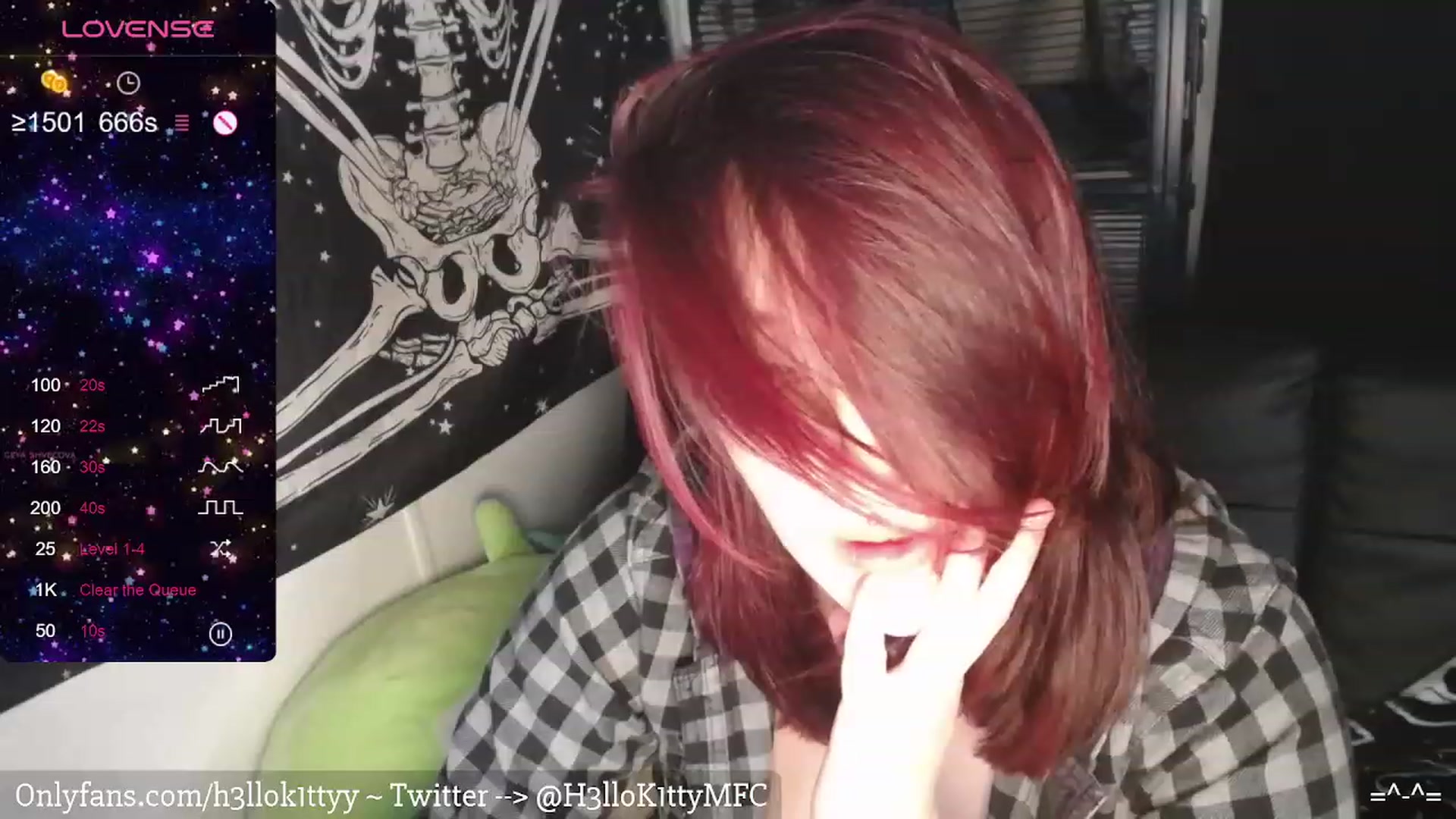 Gallery image thumbnail from H3llok1tty's myfreecams stream on, 02/08/2024, 11:46 image 11 of 20