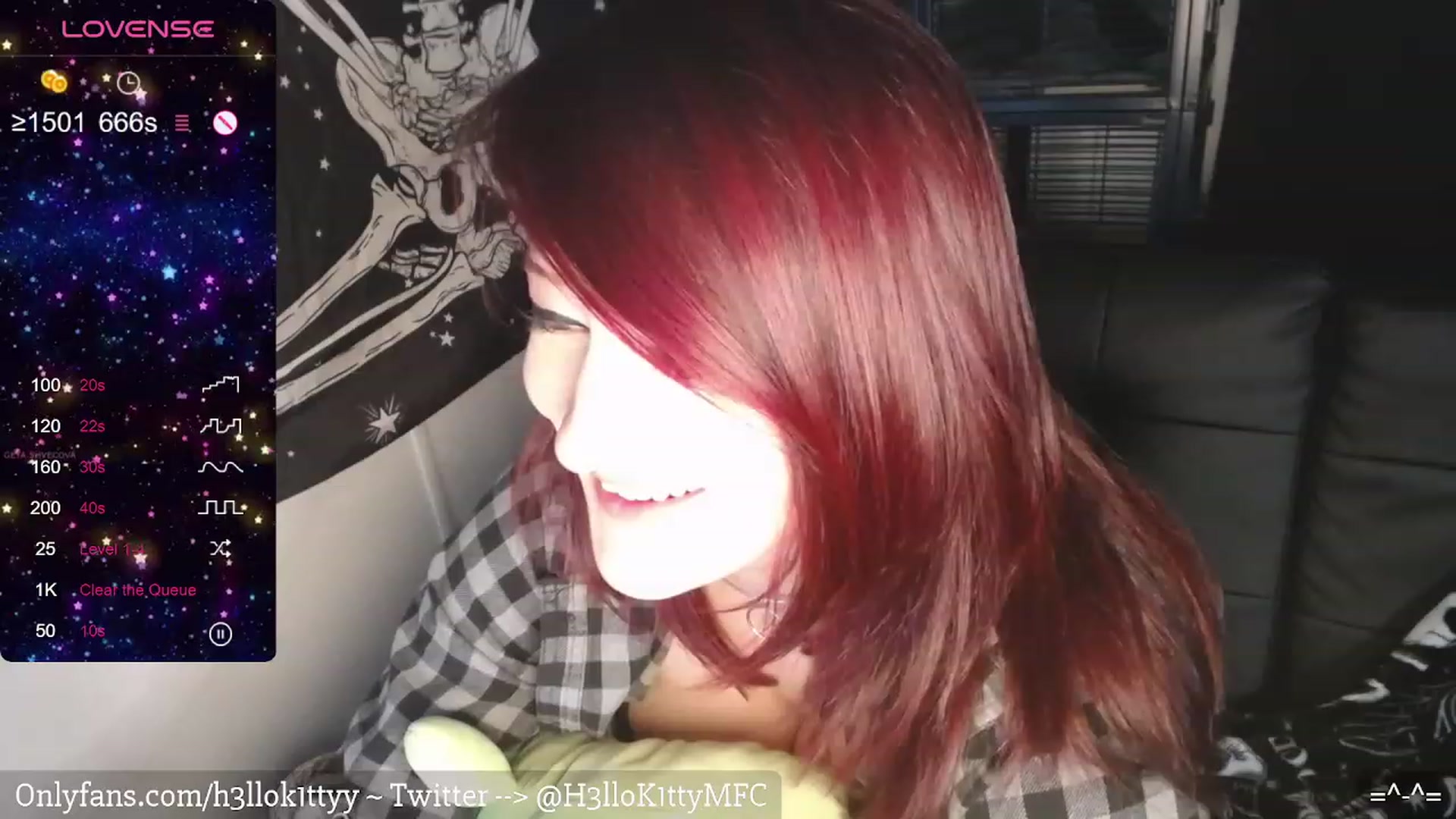 Gallery image thumbnail from H3llok1tty's myfreecams stream on, 02/08/2024, 11:46 image 14 of 20