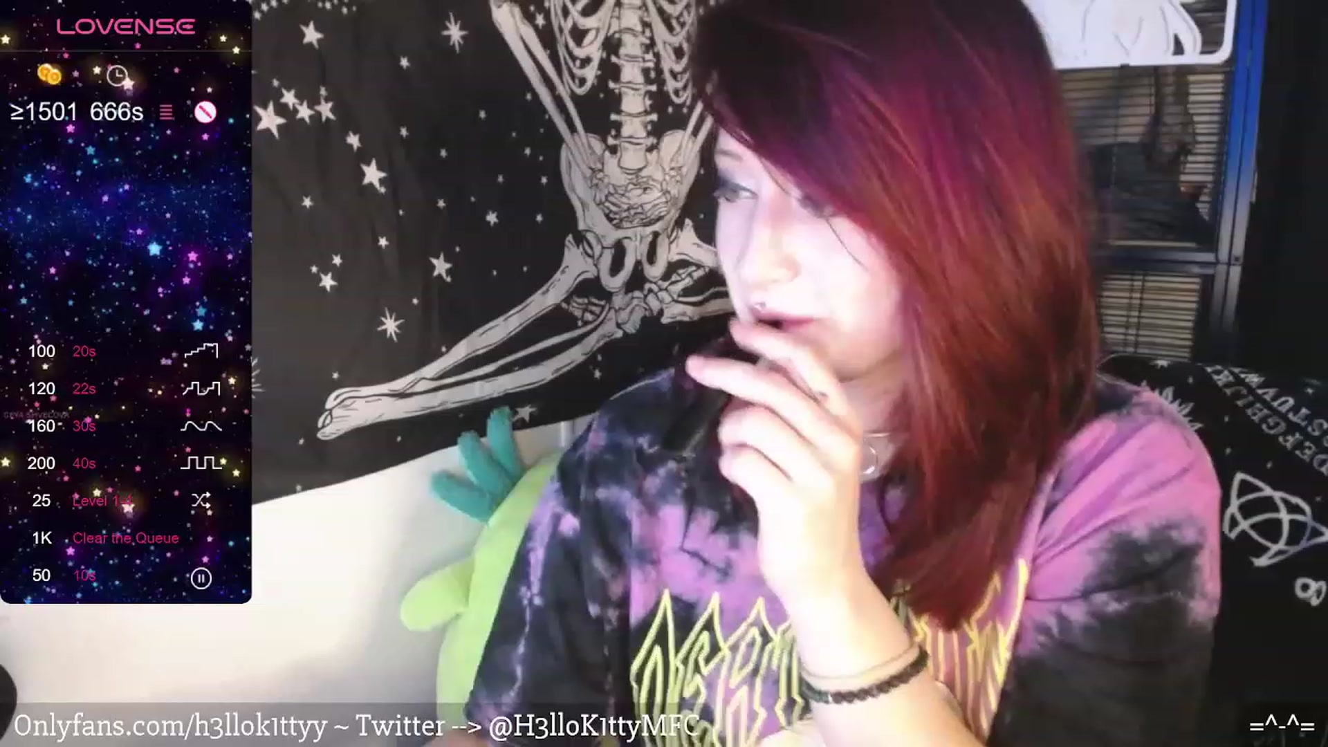 Gallery image thumbnail from H3llok1tty's myfreecams stream on, 02/09/2024, 09:32 image 13 of 20