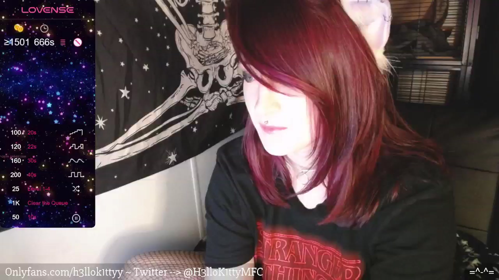 Gallery image thumbnail from H3llok1tty's myfreecams stream on, 02/11/2024, 11:33 image 14 of 20