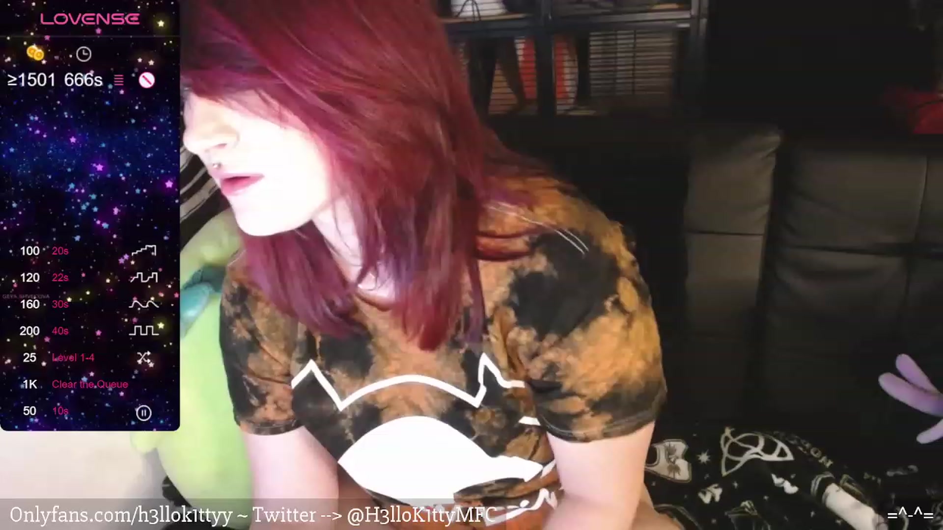 Gallery image thumbnail from H3llok1tty's myfreecams stream on, 02/12/2024, 10:51 image 17 of 20