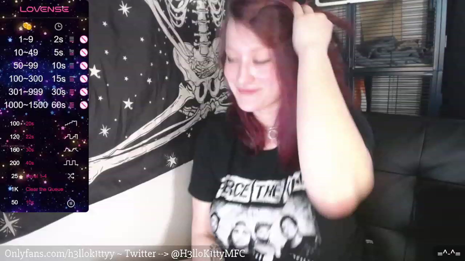 Gallery image thumbnail from H3llok1tty's myfreecams stream on, 02/16/2024, 12:36 image 15 of 20