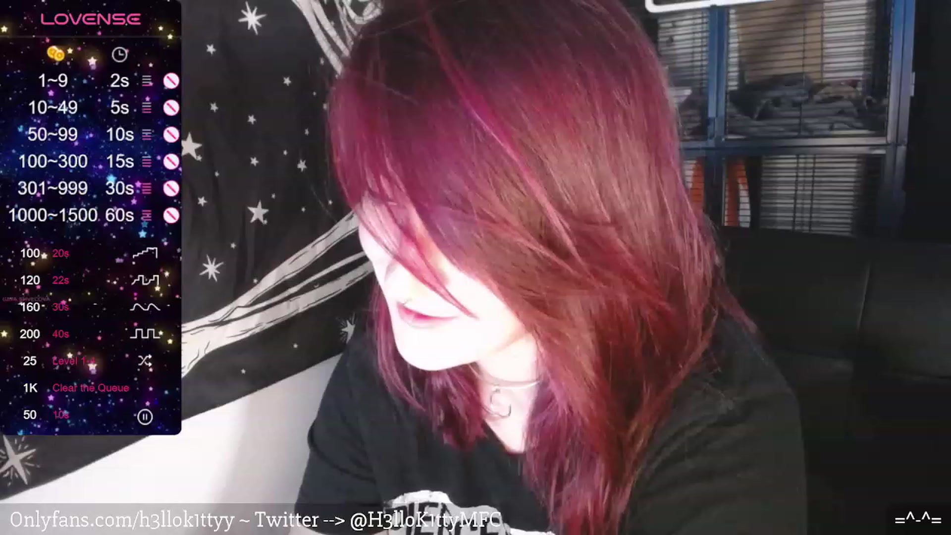 Gallery image thumbnail from H3llok1tty's myfreecams stream on, 02/16/2024, 12:36 image 13 of 20