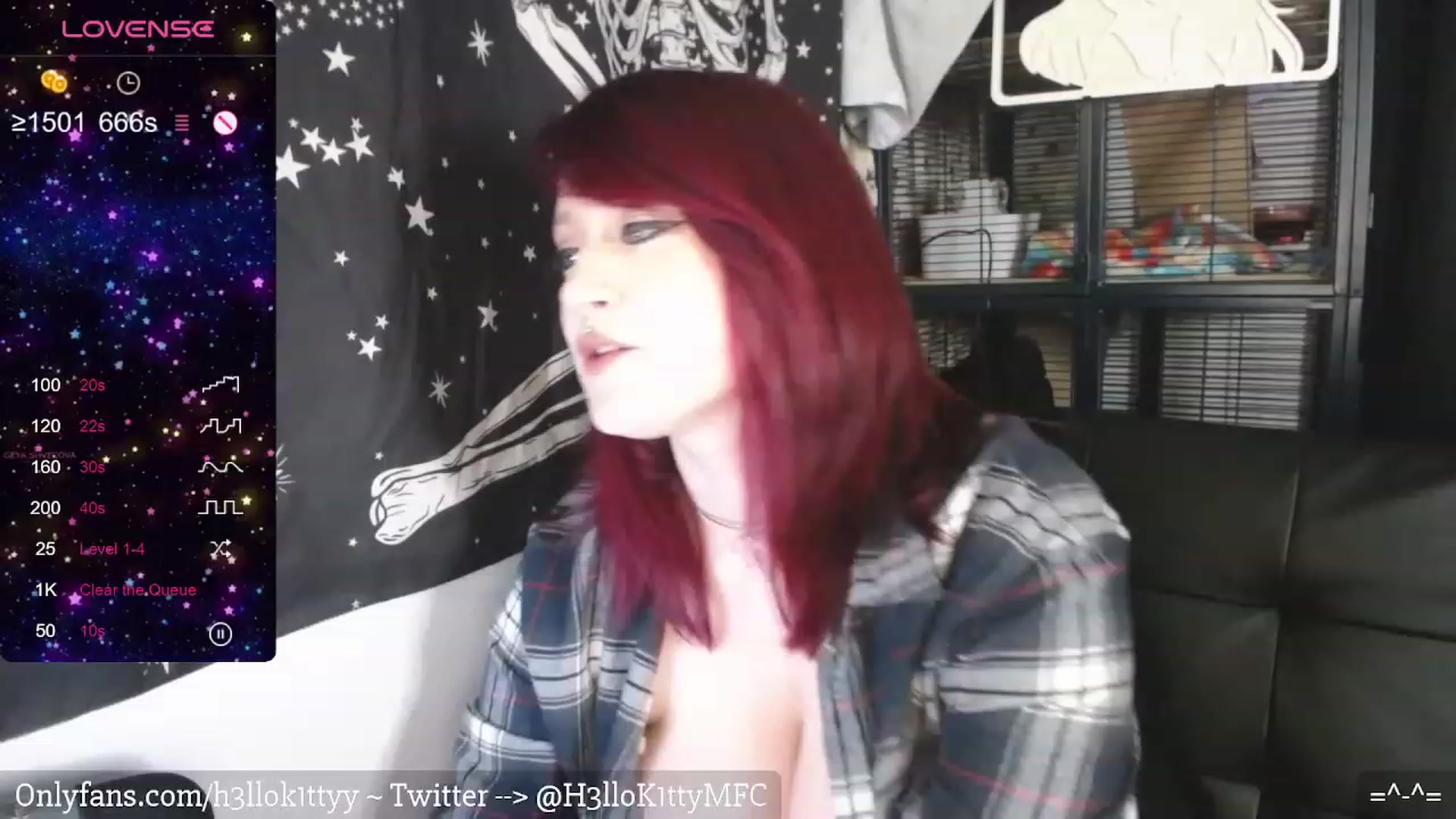 Gallery image thumbnail from H3llok1tty's myfreecams stream on, 02/28/2024, 07:28 image 12 of 20