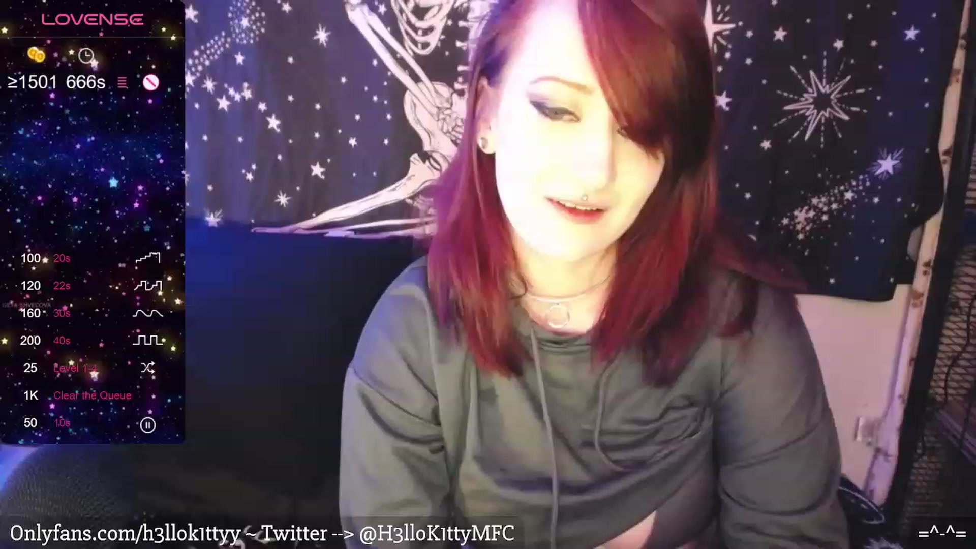 Gallery image thumbnail from H3llok1tty's myfreecams stream on, 03/05/2024, 12:06 image 15 of 20