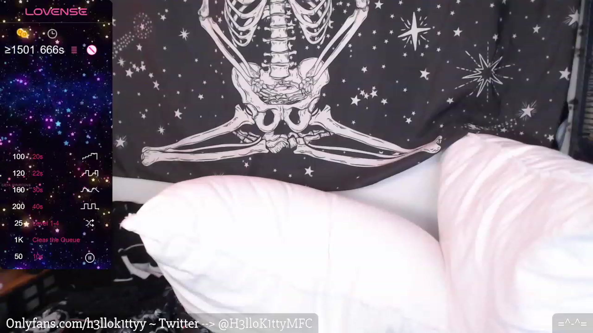 Gallery image thumbnail from H3llok1tty's myfreecams stream on, 03/10/2024, 08:15 image 19 of 20