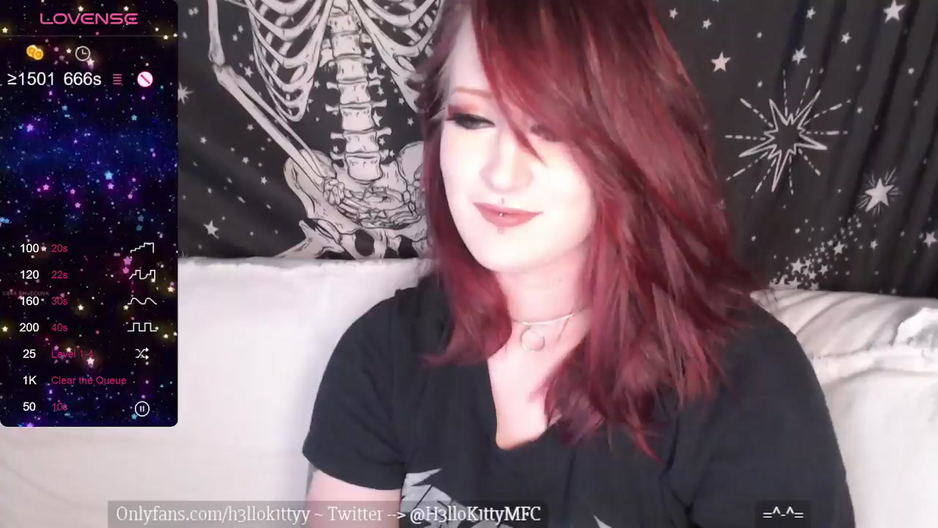 Gallery image thumbnail from H3llok1tty's myfreecams stream on, 03/27/2024, 06:06 image 17 of 20