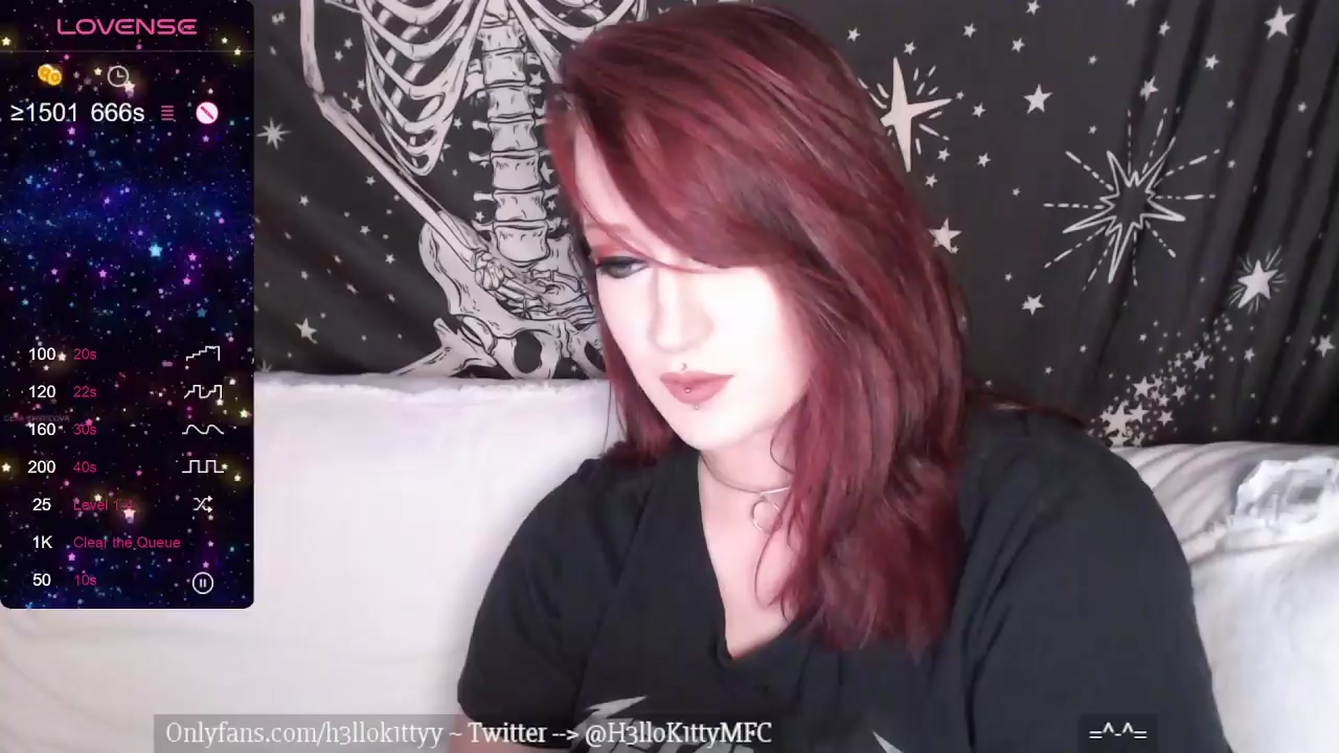 Gallery image thumbnail from H3llok1tty's myfreecams stream on, 03/27/2024, 06:06 image 9 of 20