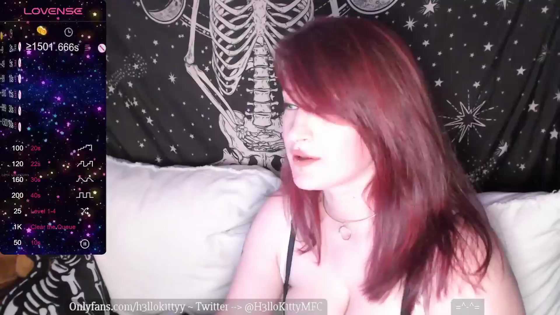 Gallery image thumbnail from H3llok1tty's myfreecams stream on, 04/01/2024, 11:34 image 8 of 20
