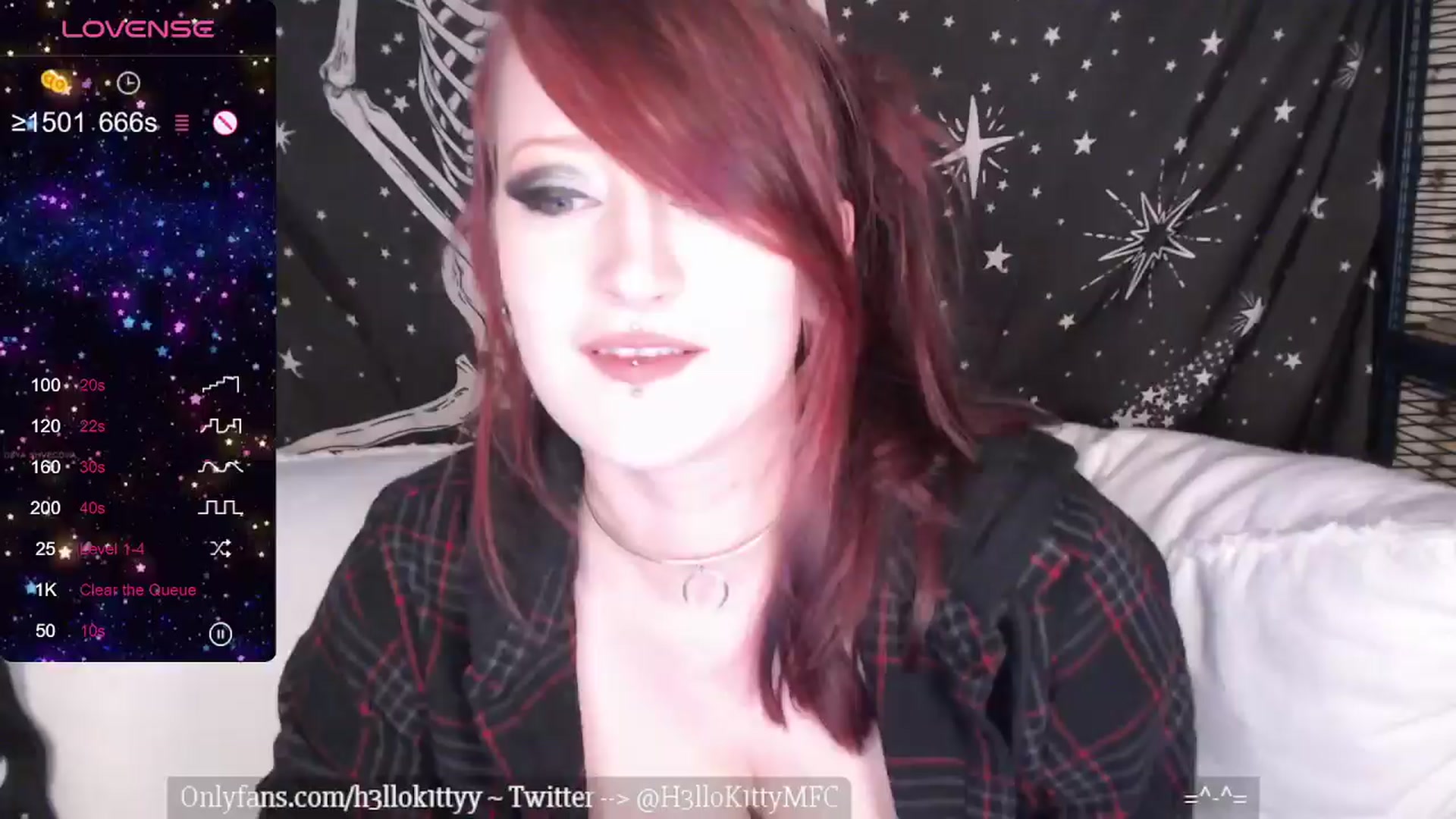 Gallery image thumbnail from H3llok1tty's myfreecams stream on, 04/02/2024, 10:38 image 5 of 20