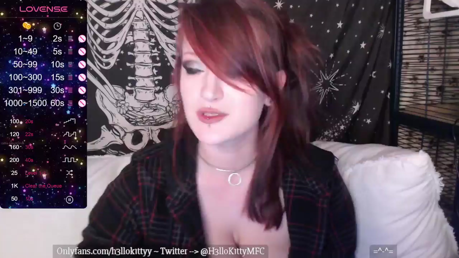 Gallery image thumbnail from H3llok1tty's myfreecams stream on, 04/02/2024, 10:38 image 3 of 20