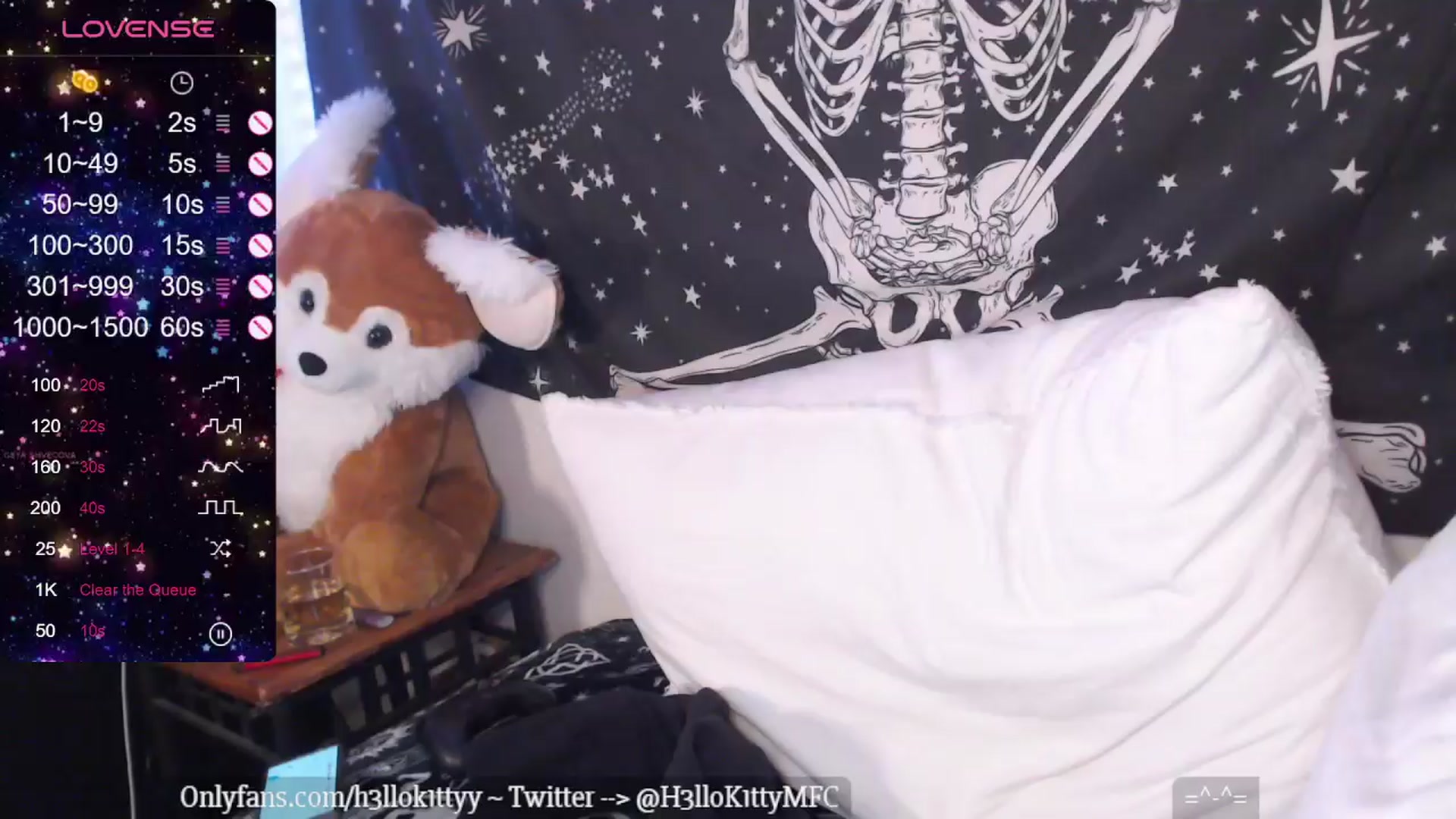Gallery image thumbnail from H3llok1tty's myfreecams stream on, 04/05/2024, 06:47 image 2 of 20