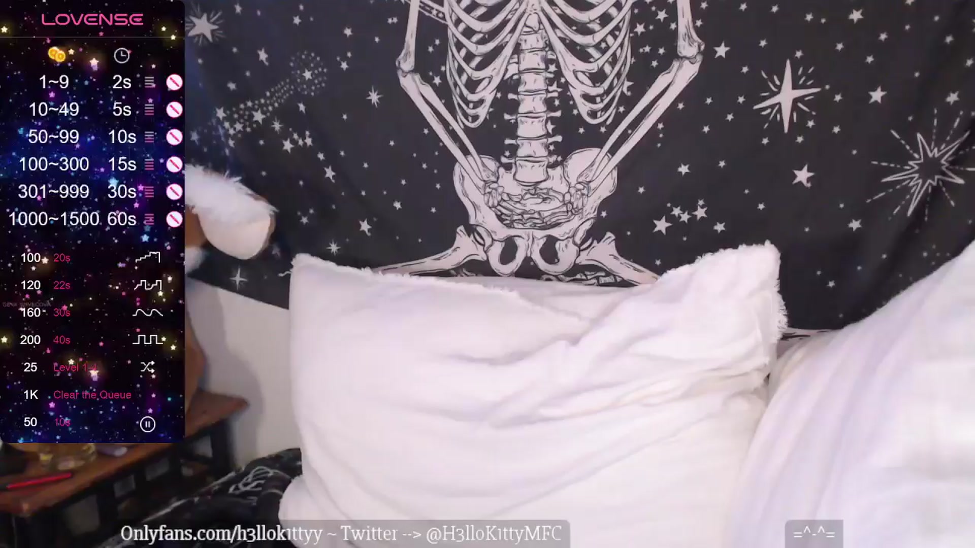 Gallery image thumbnail from H3llok1tty's myfreecams stream on, 04/05/2024, 06:47 image 6 of 20
