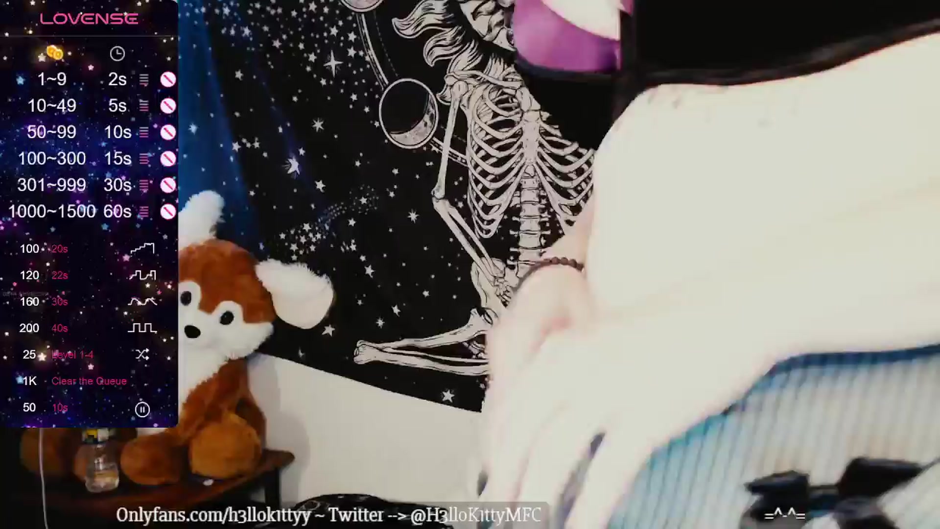 Gallery image thumbnail from H3llok1tty's myfreecams stream on, 04/05/2024, 09:06 image 7 of 20