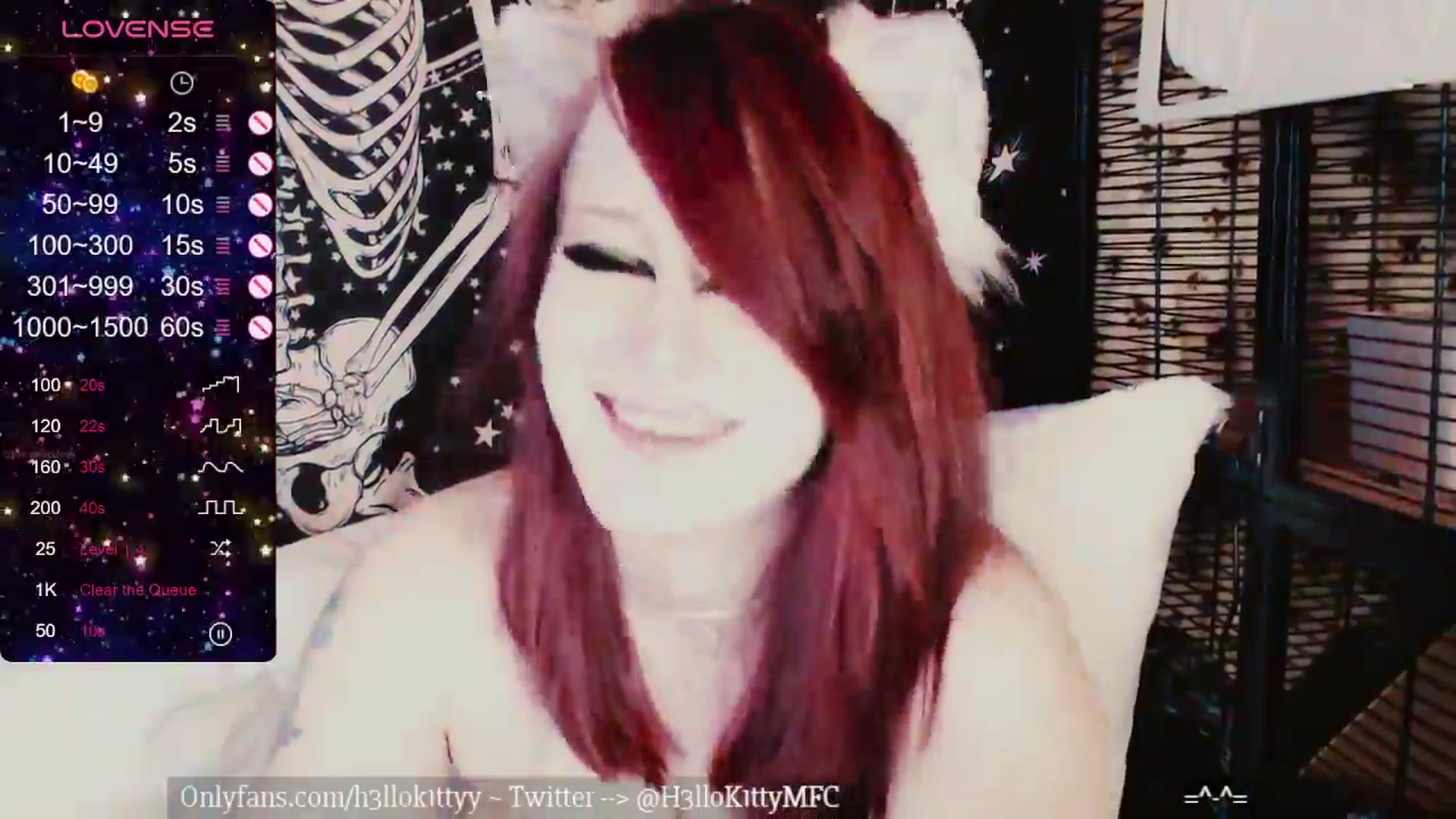 Gallery image thumbnail from H3llok1tty's myfreecams stream on, 04/06/2024, 08:57 image 6 of 20