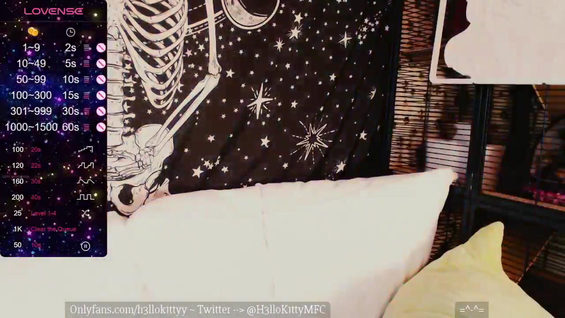 Gallery image thumbnail from H3llok1tty's myfreecams stream on, 04/06/2024, 08:57 image 10 of 20