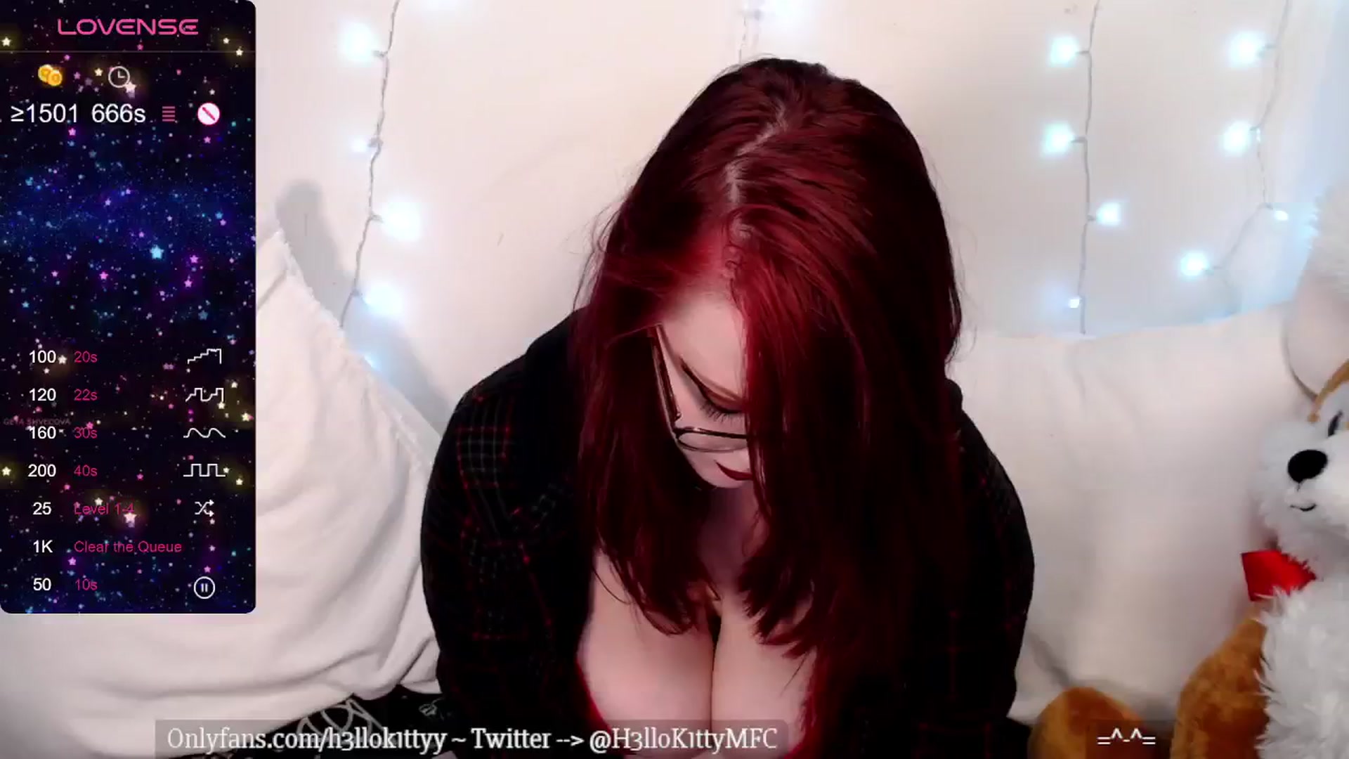 Gallery image thumbnail from H3llok1tty's myfreecams stream on, 04/24/2024, 11:04 image 18 of 20