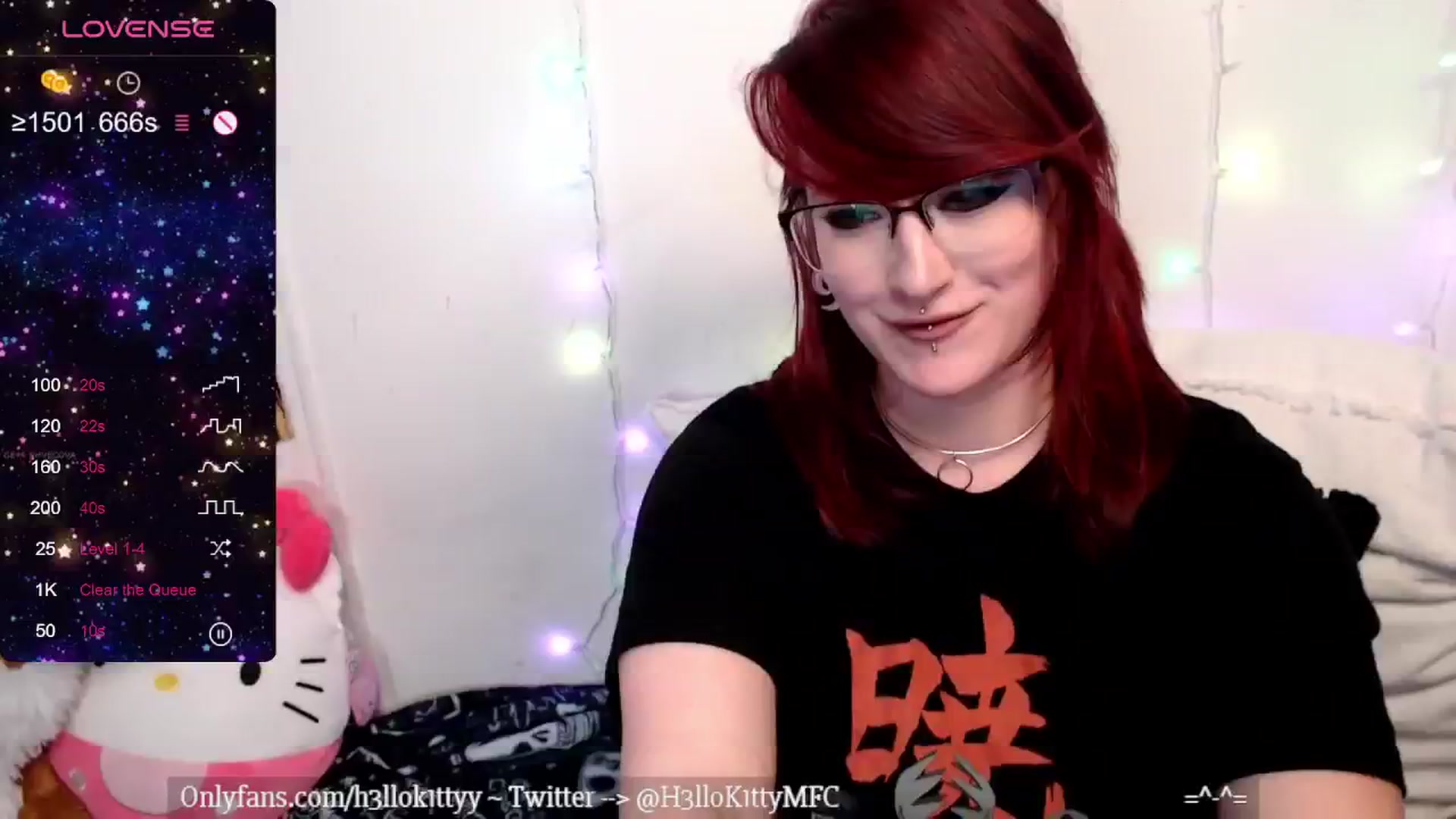 Gallery image thumbnail from H3llok1tty's myfreecams stream on, 04/30/2024, 11:07 image 12 of 20