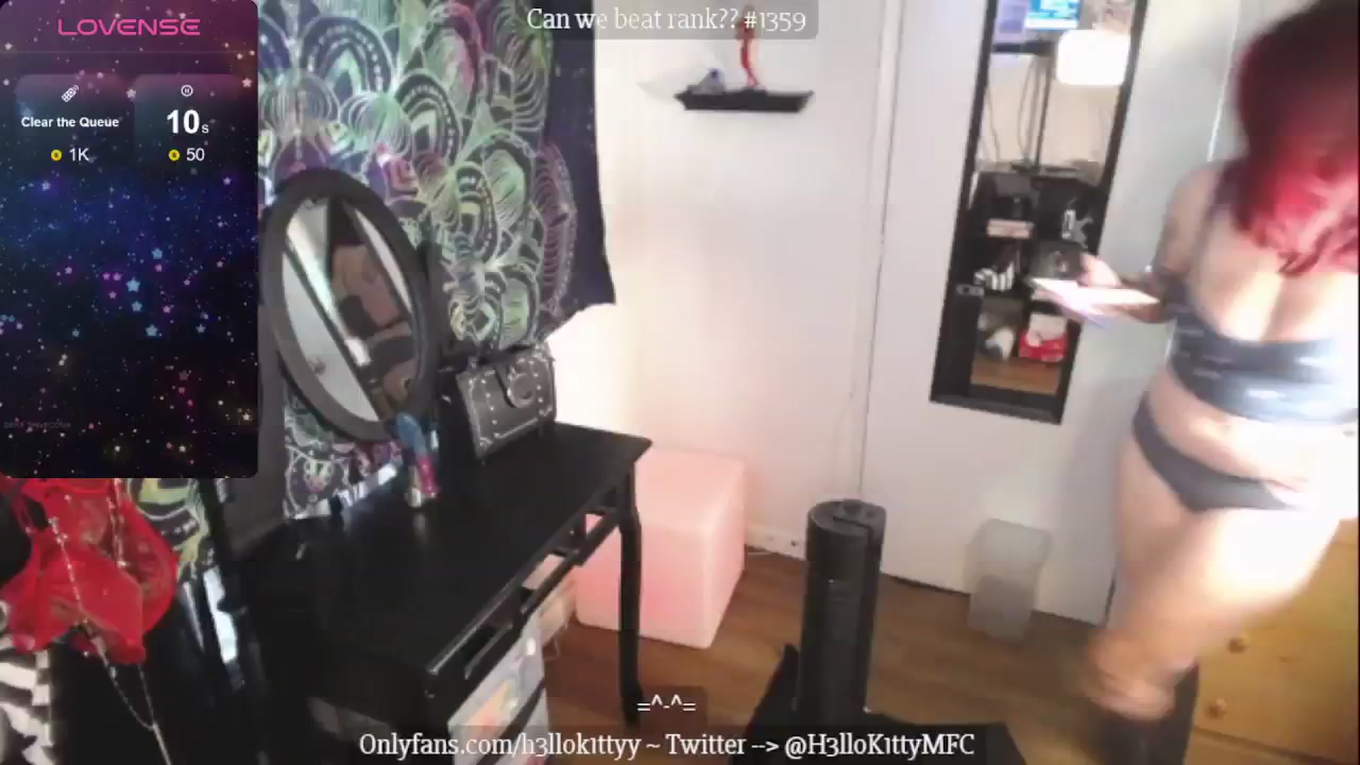 Gallery image thumbnail from H3llok1tty's myfreecams stream on, 06/29/2024, 14:40 image 14 of 20
