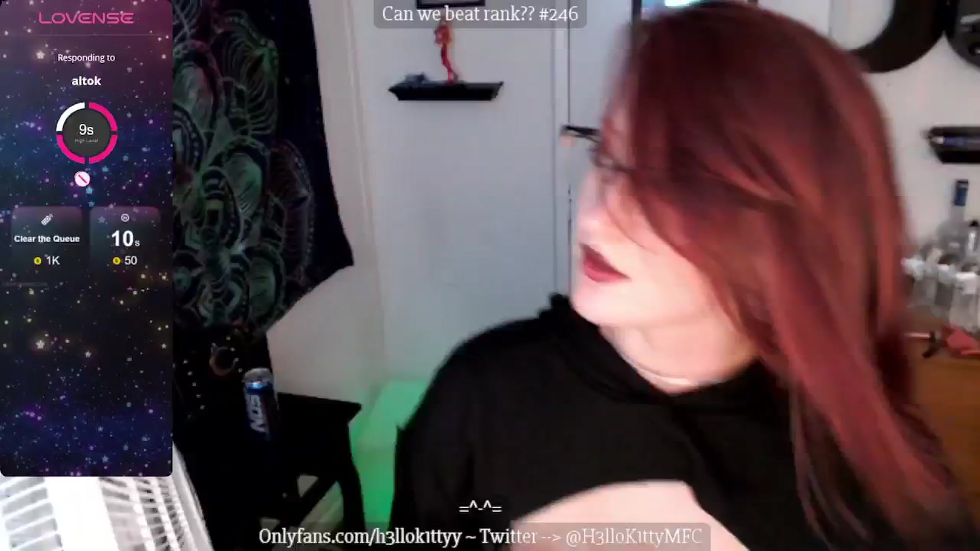 Gallery image thumbnail from H3llok1tty's myfreecams stream on, 08/04/2024, 16:17 image 15 of 20