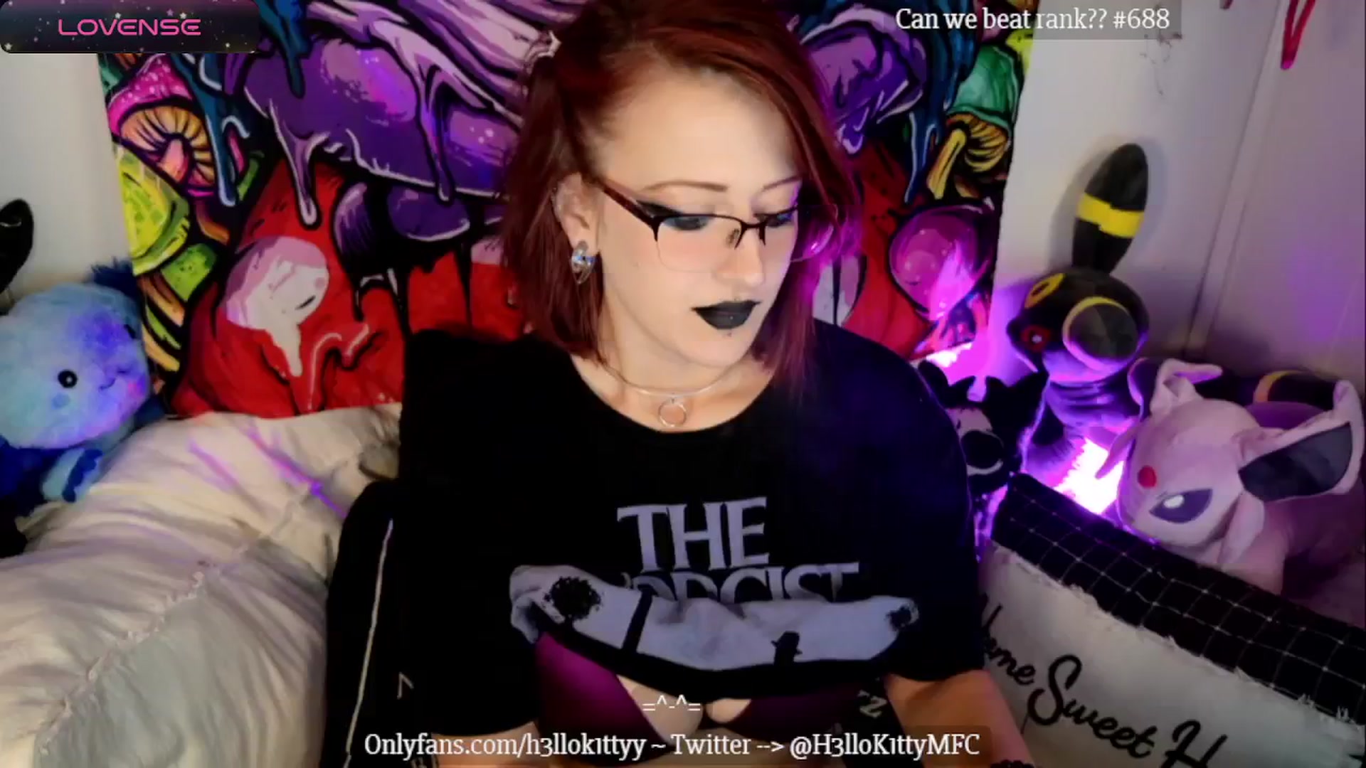 Gallery image thumbnail from H3llok1tty's myfreecams stream on, 08/30/2024, 10:20 image 15 of 20