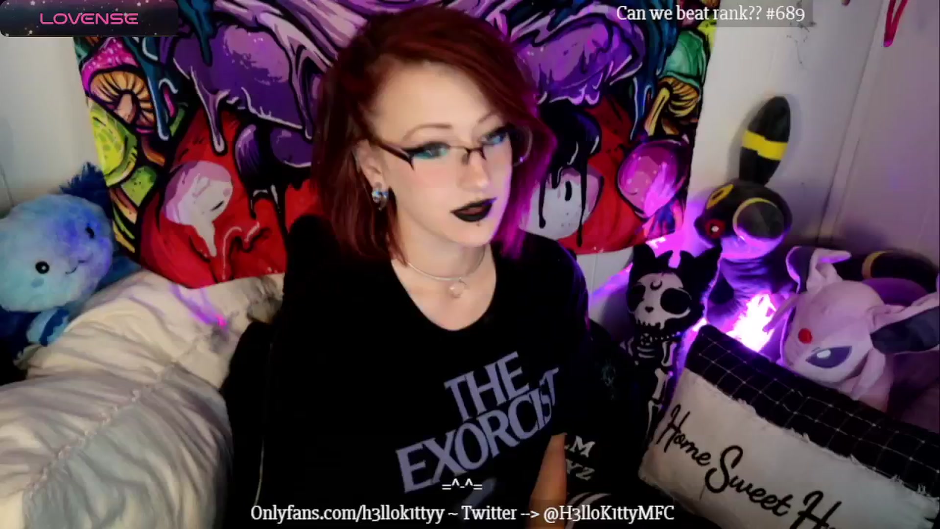 Gallery image thumbnail from H3llok1tty's myfreecams stream on, 08/30/2024, 10:20 image 11 of 20