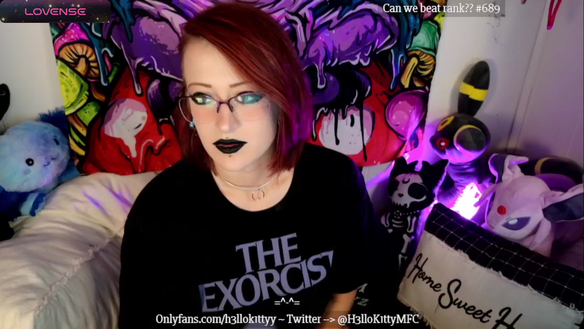Gallery image thumbnail from H3llok1tty's myfreecams stream on, 08/30/2024, 10:20 image 12 of 20