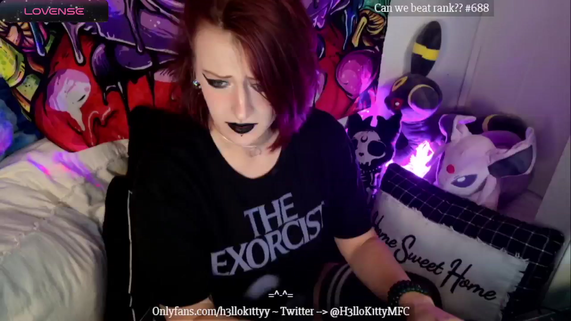 Gallery image thumbnail from H3llok1tty's myfreecams stream on, 08/30/2024, 10:20 image 2 of 20