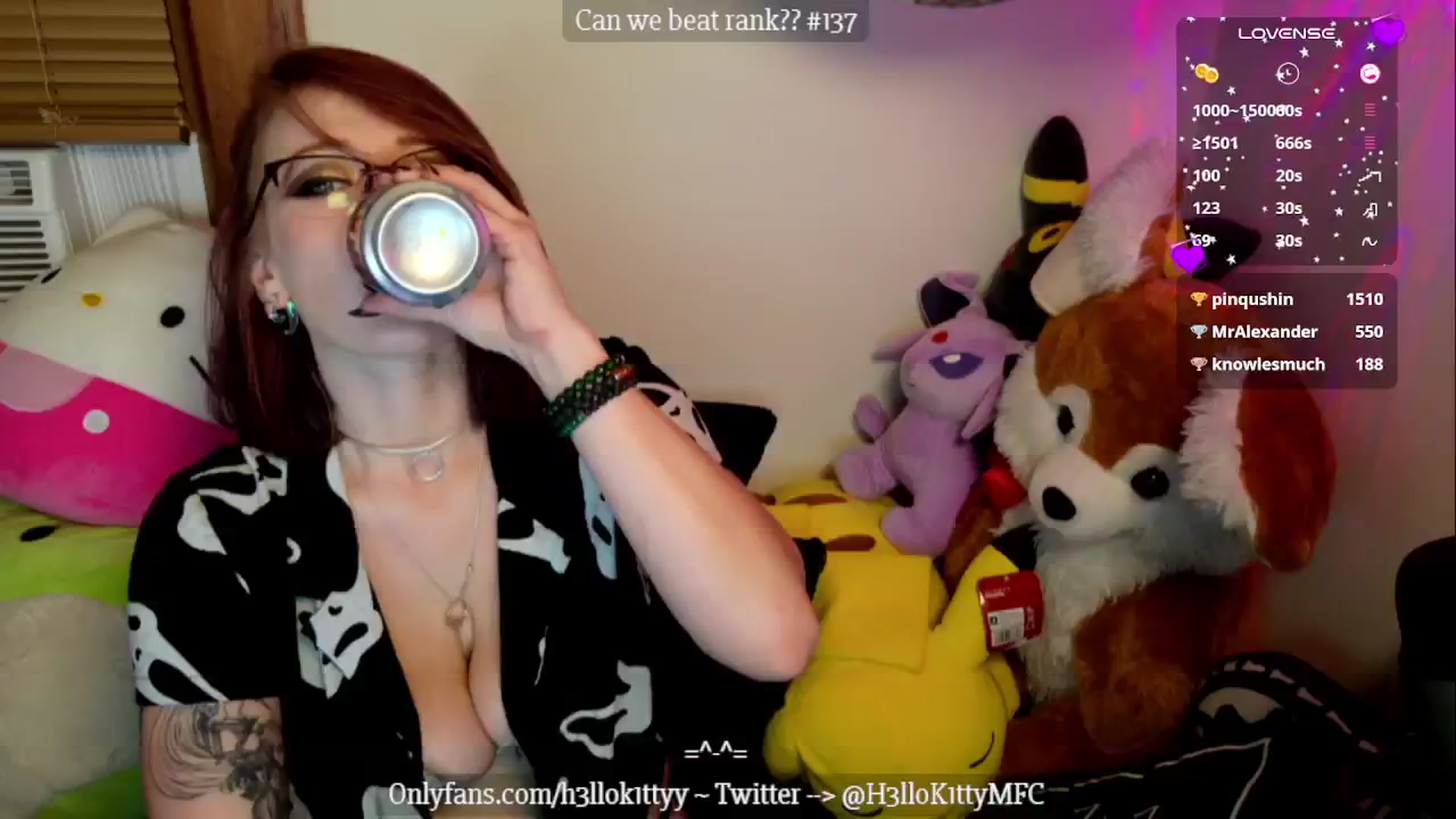 Gallery image thumbnail from H3llok1tty's myfreecams stream on, 10/01/2024, 09:07 image 11 of 20