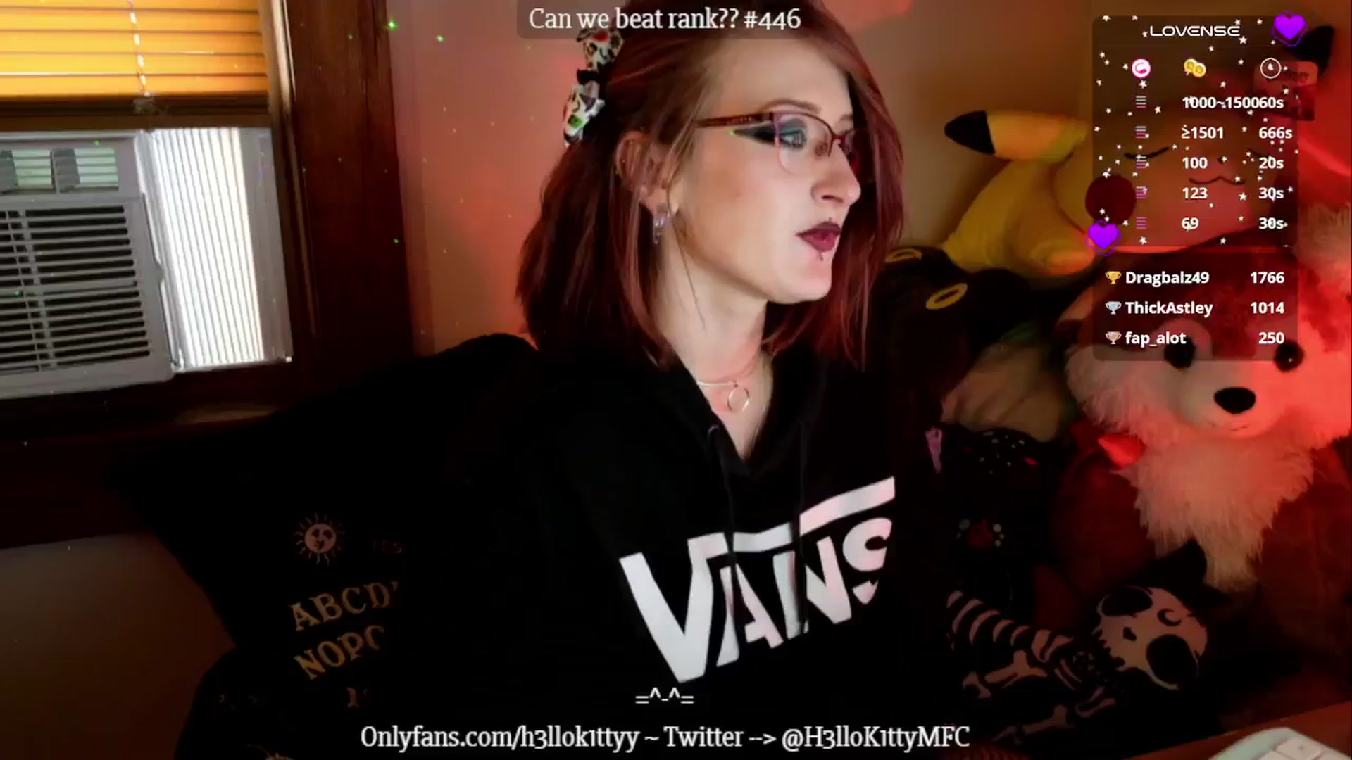 Gallery image thumbnail from H3llok1tty's myfreecams stream on, 10/10/2024, 14:16 image 12 of 20