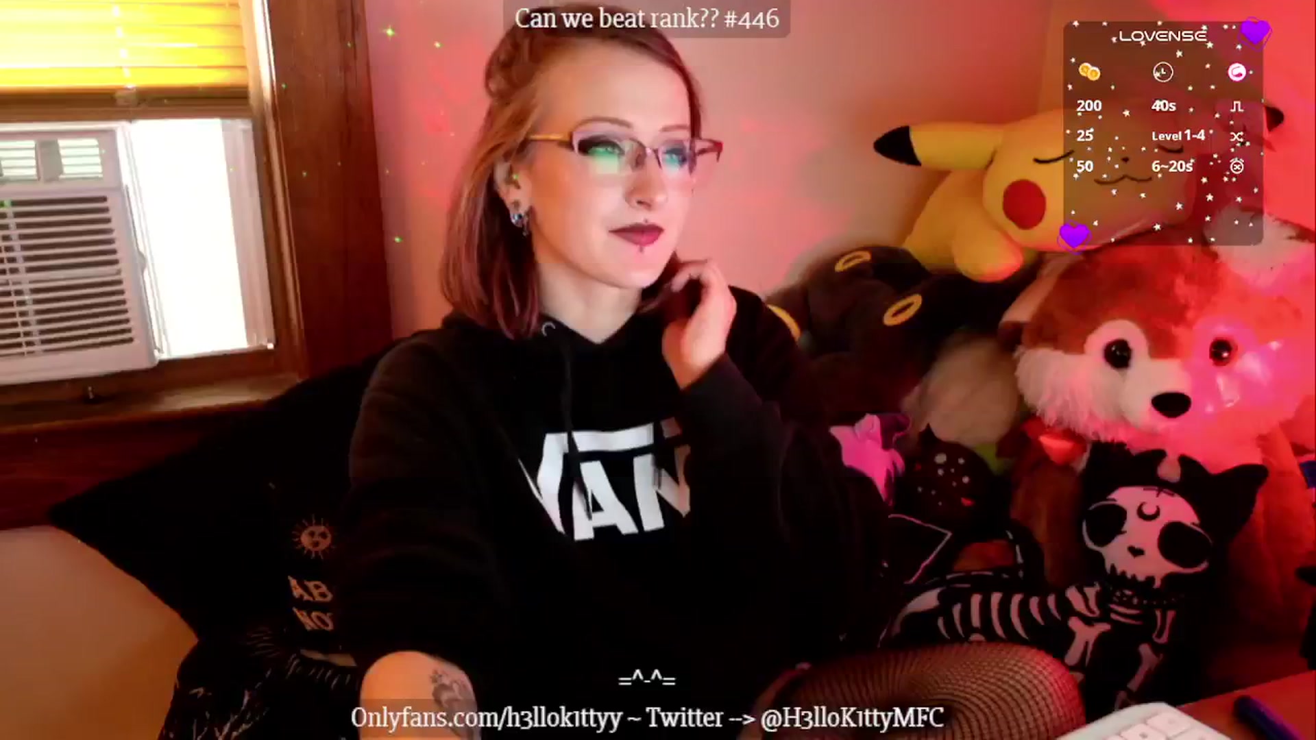 Gallery image thumbnail from H3llok1tty's myfreecams stream on, 10/10/2024, 14:16 image 16 of 20