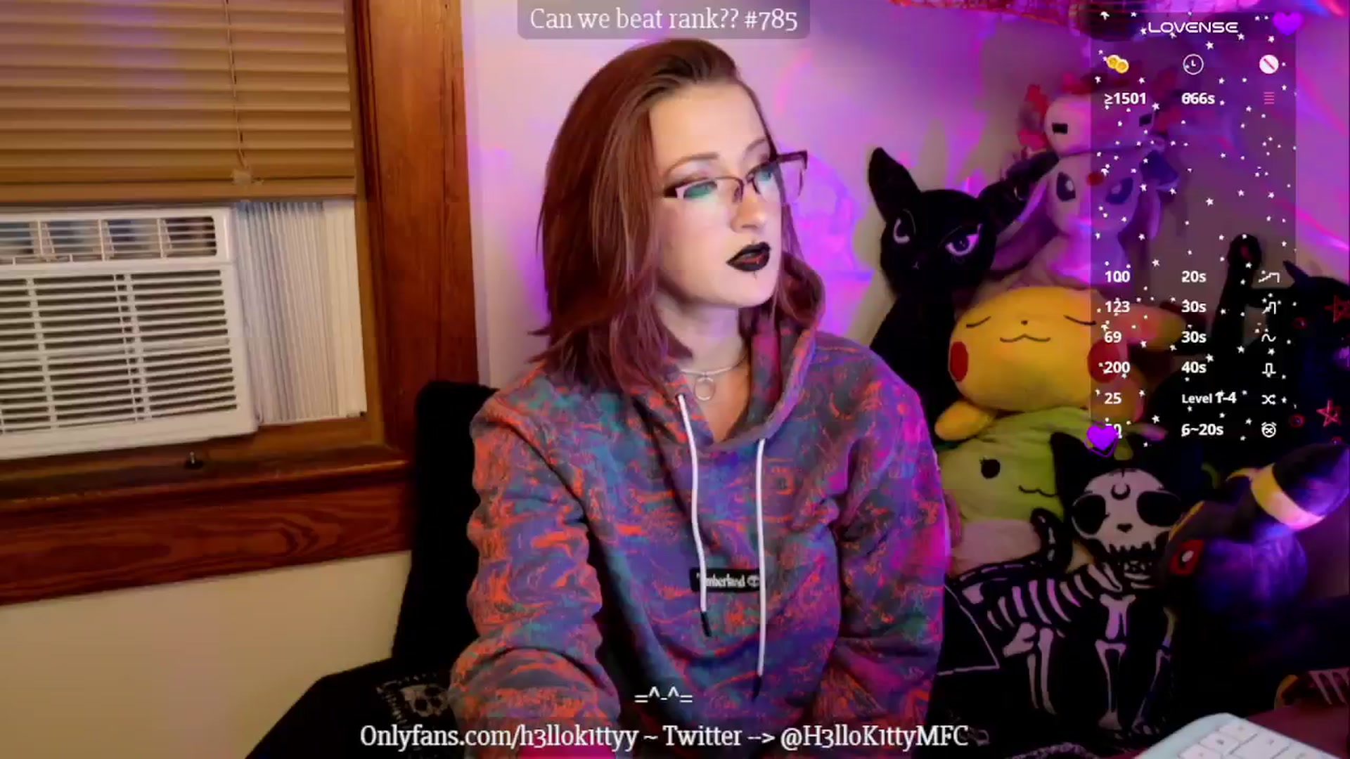 Gallery image thumbnail from H3llok1tty's myfreecams stream on, 10/25/2024, 07:14 image 13 of 20