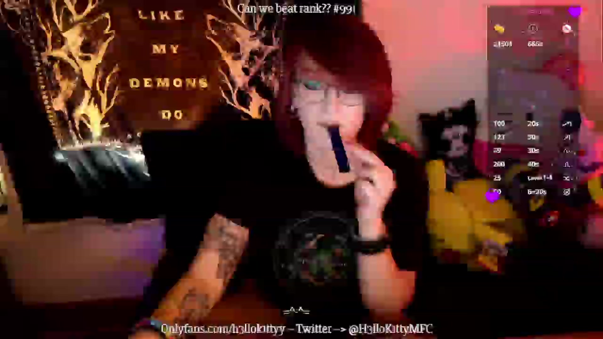 Gallery image thumbnail from H3llok1tty's myfreecams stream on, 12/12/2024, 18:14 image 5 of 20