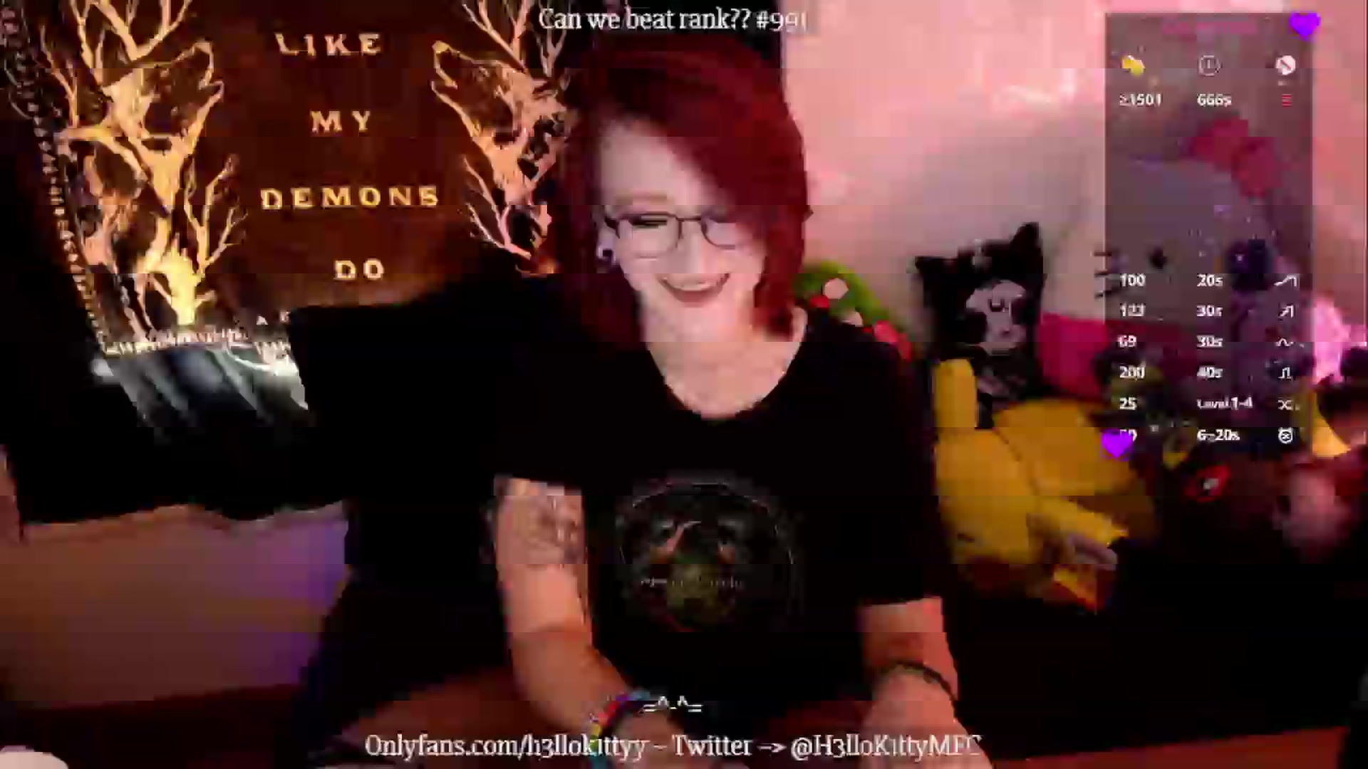 Gallery image thumbnail from H3llok1tty's myfreecams stream on, 12/12/2024, 18:14 image 3 of 20