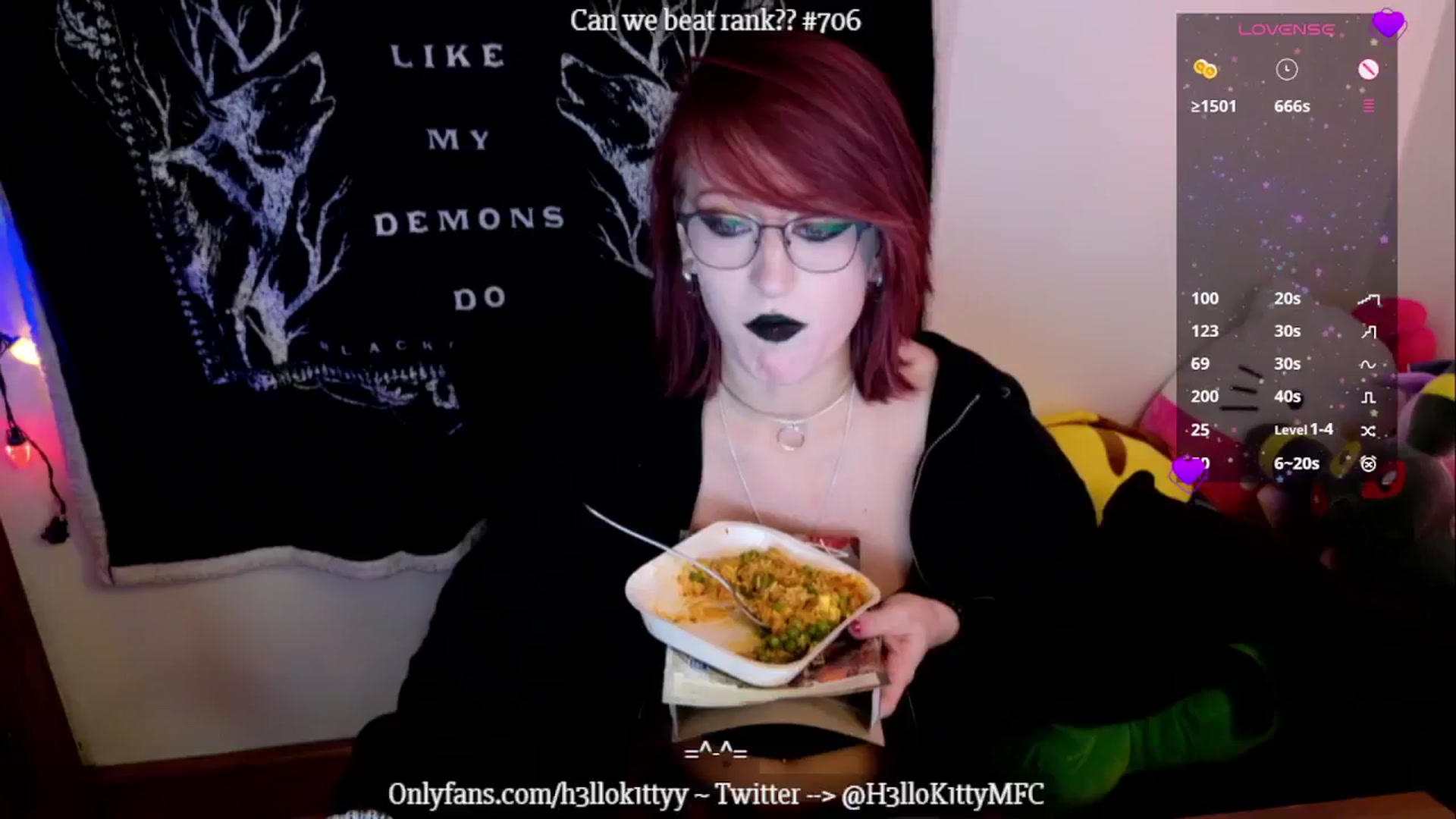 Gallery image thumbnail from H3llok1tty's myfreecams stream on, 12/16/2024, 09:32 image 13 of 20