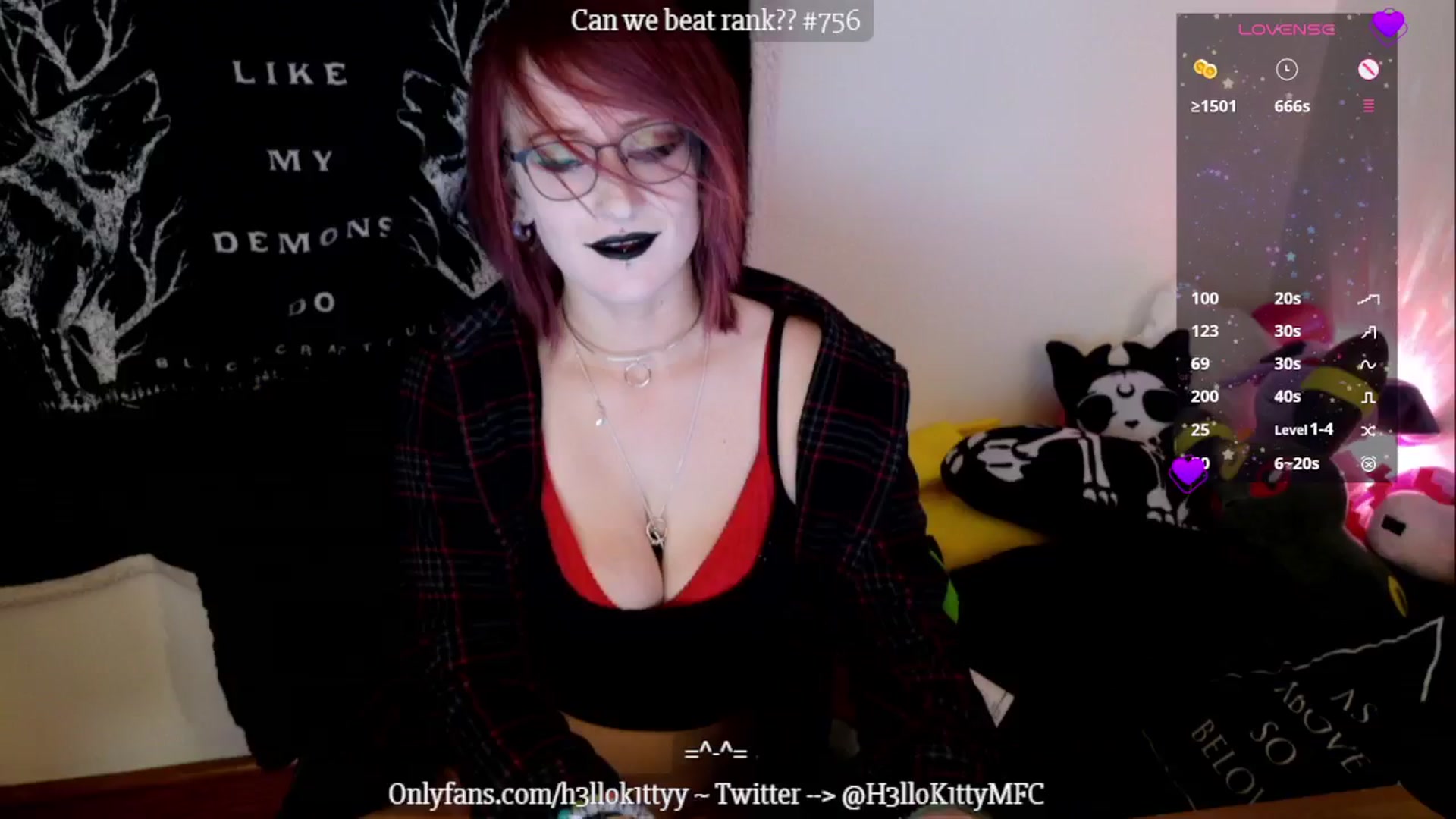 Gallery image thumbnail from H3llok1tty's myfreecams stream on, 12/18/2024, 12:53 image 18 of 20