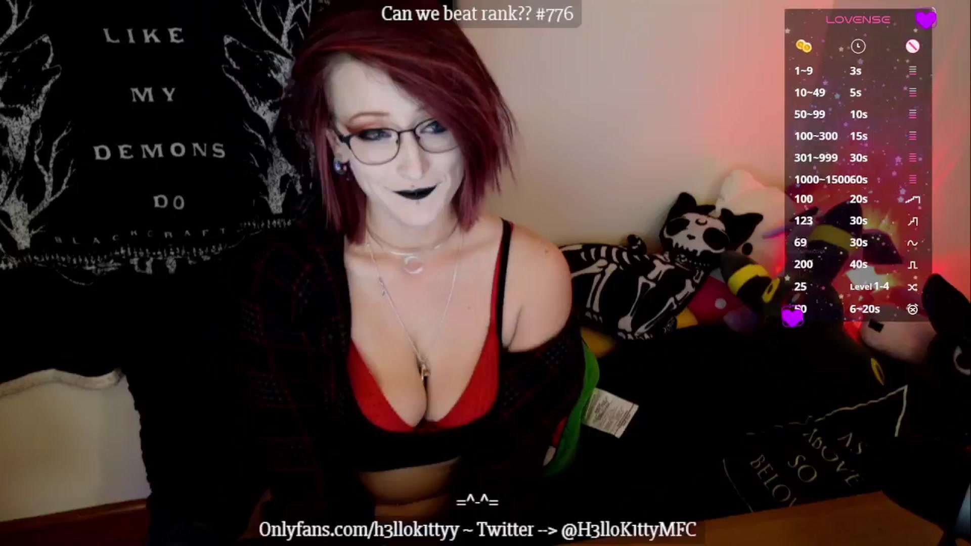 Gallery image thumbnail from H3llok1tty's myfreecams stream on, 12/18/2024, 12:53 image 16 of 20