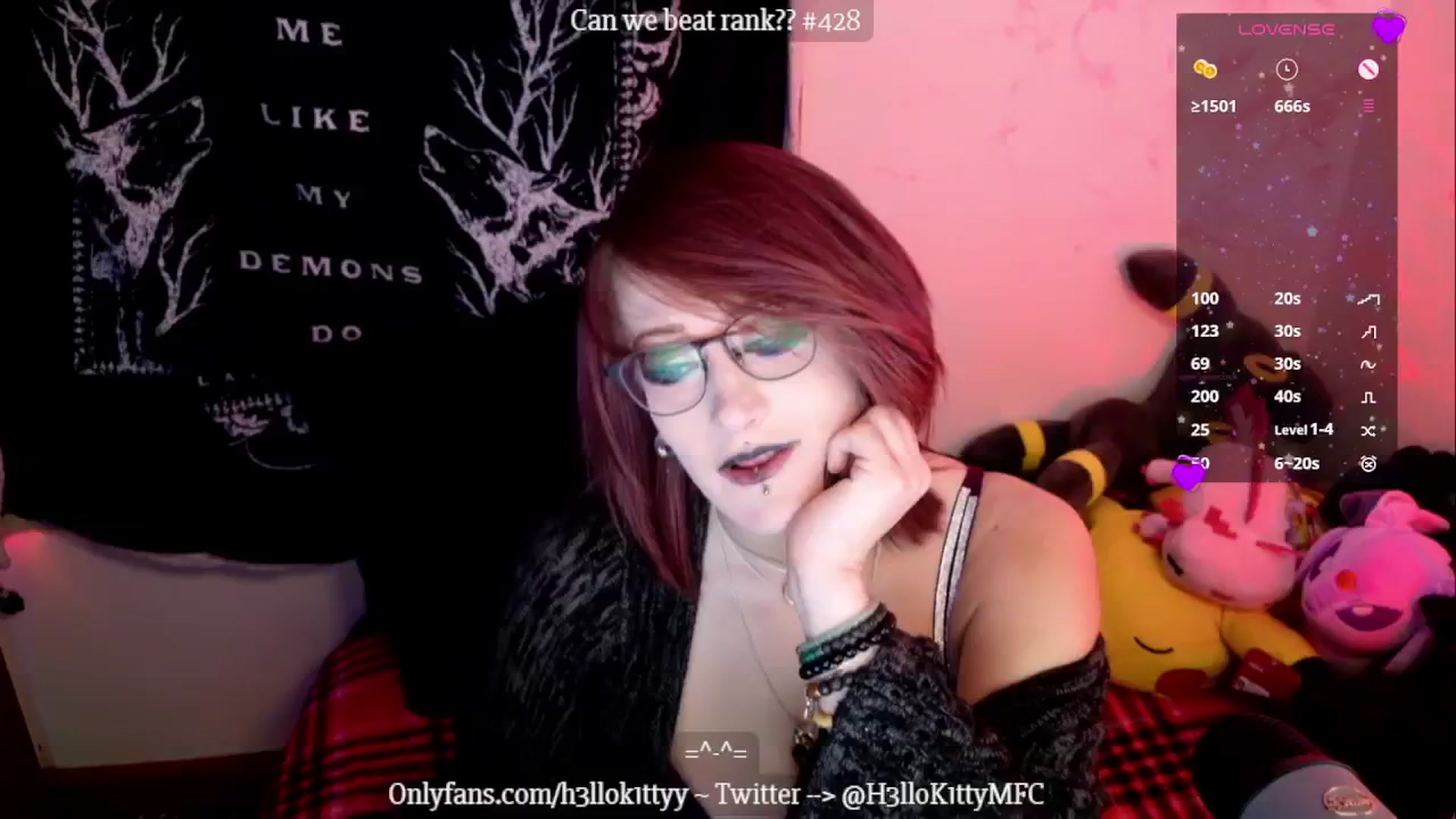 Gallery image thumbnail from H3llok1tty's myfreecams stream on, 01/03/2025, 11:53 image 15 of 20