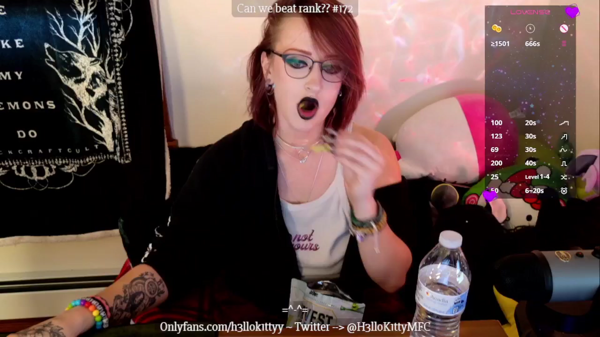 Gallery image thumbnail from H3llok1tty's myfreecams stream on, 01/07/2025, 16:44 image 20 of 20