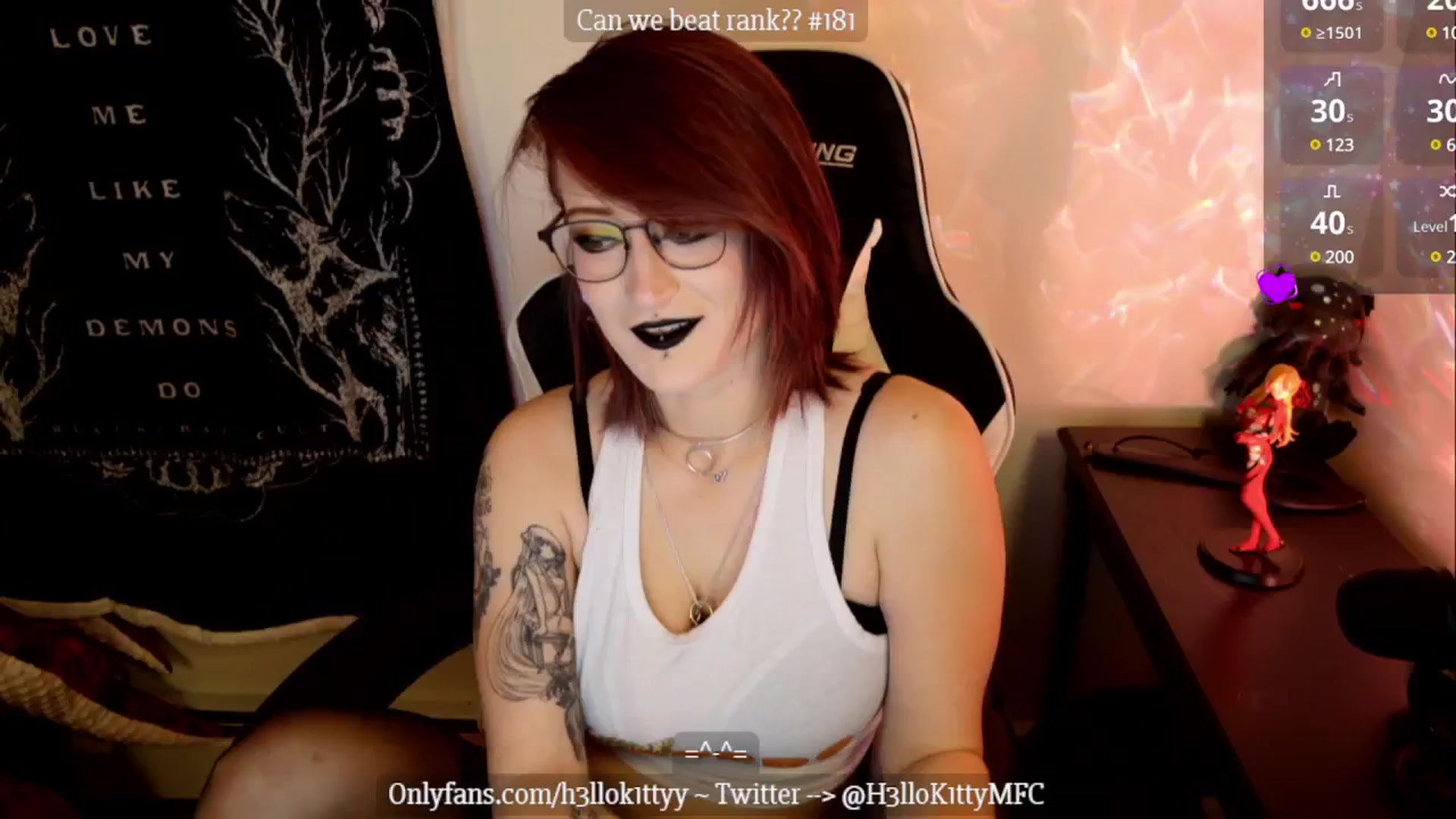 Gallery image thumbnail from H3llok1tty's myfreecams stream on, 01/20/2025, 07:38 image 3 of 20