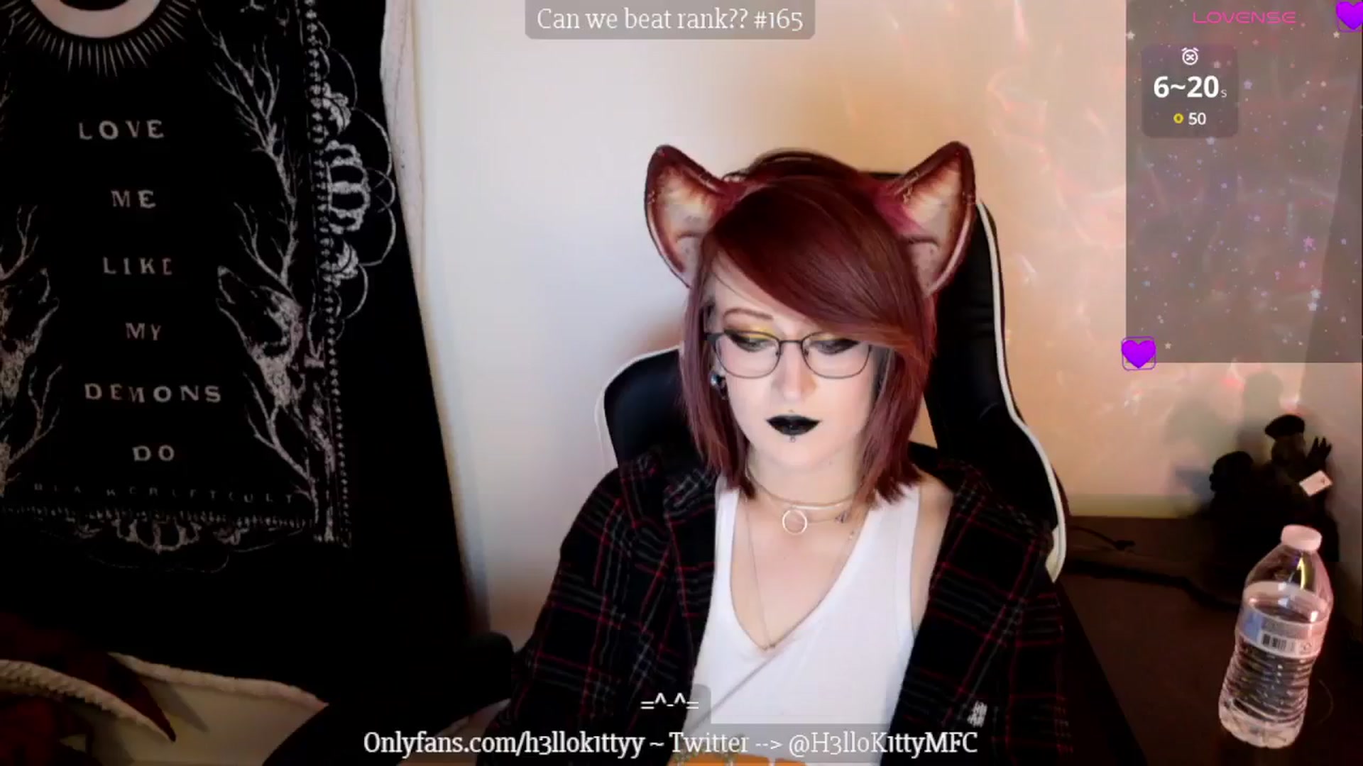 Gallery image thumbnail from H3llok1tty's myfreecams stream on, 01/20/2025, 11:13 image 13 of 20