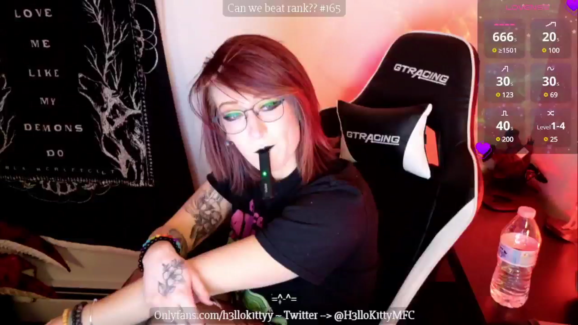Gallery image thumbnail from H3llok1tty's myfreecams stream on, 01/20/2025, 11:13 image 18 of 20