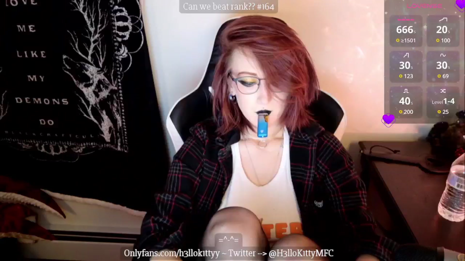 Gallery image thumbnail from H3llok1tty's myfreecams stream on, 01/20/2025, 11:13 image 6 of 20